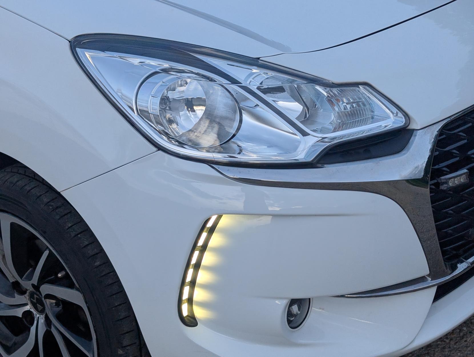 DS AUTOMOBILES DS 3 1.2 PureTech Elegance Hatchback 3dr Petrol Manual Euro 6 (82 ps)