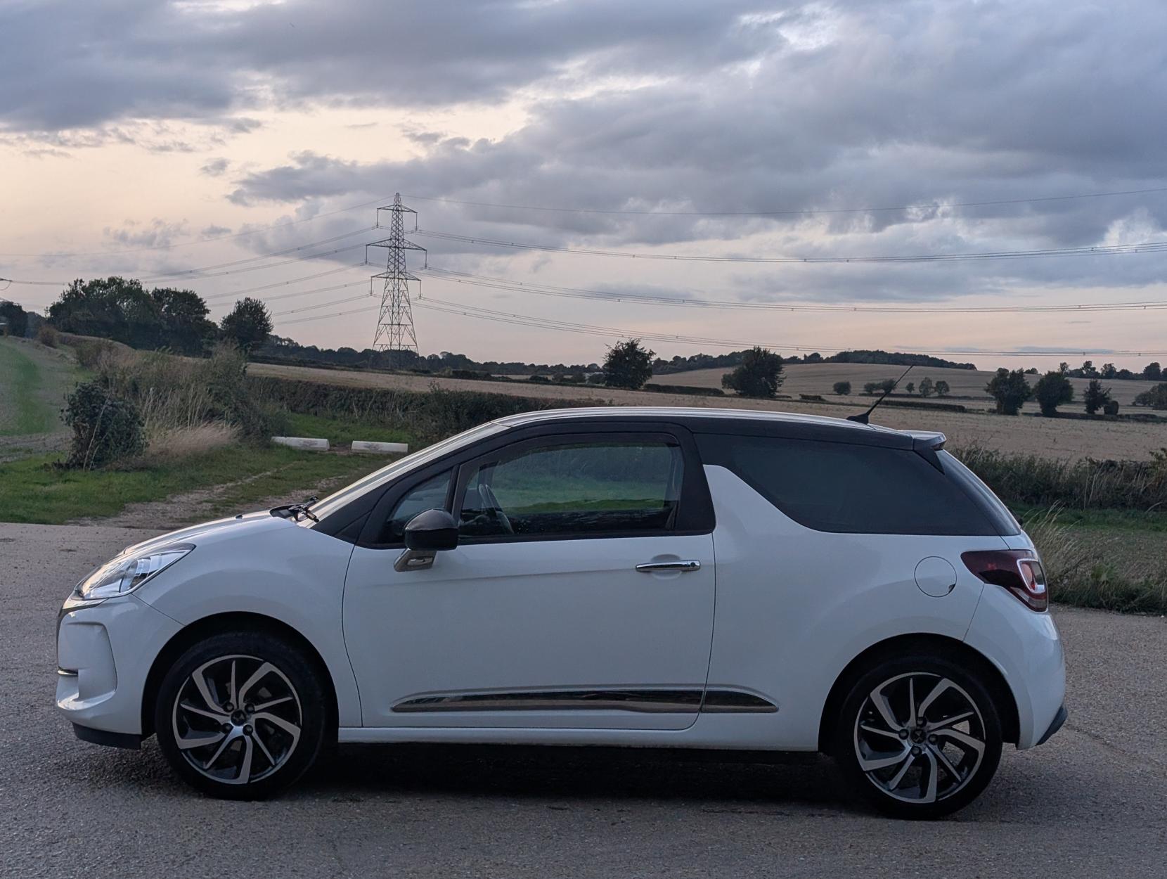 DS AUTOMOBILES DS 3 1.2 PureTech Elegance Hatchback 3dr Petrol Manual Euro 6 (82 ps)