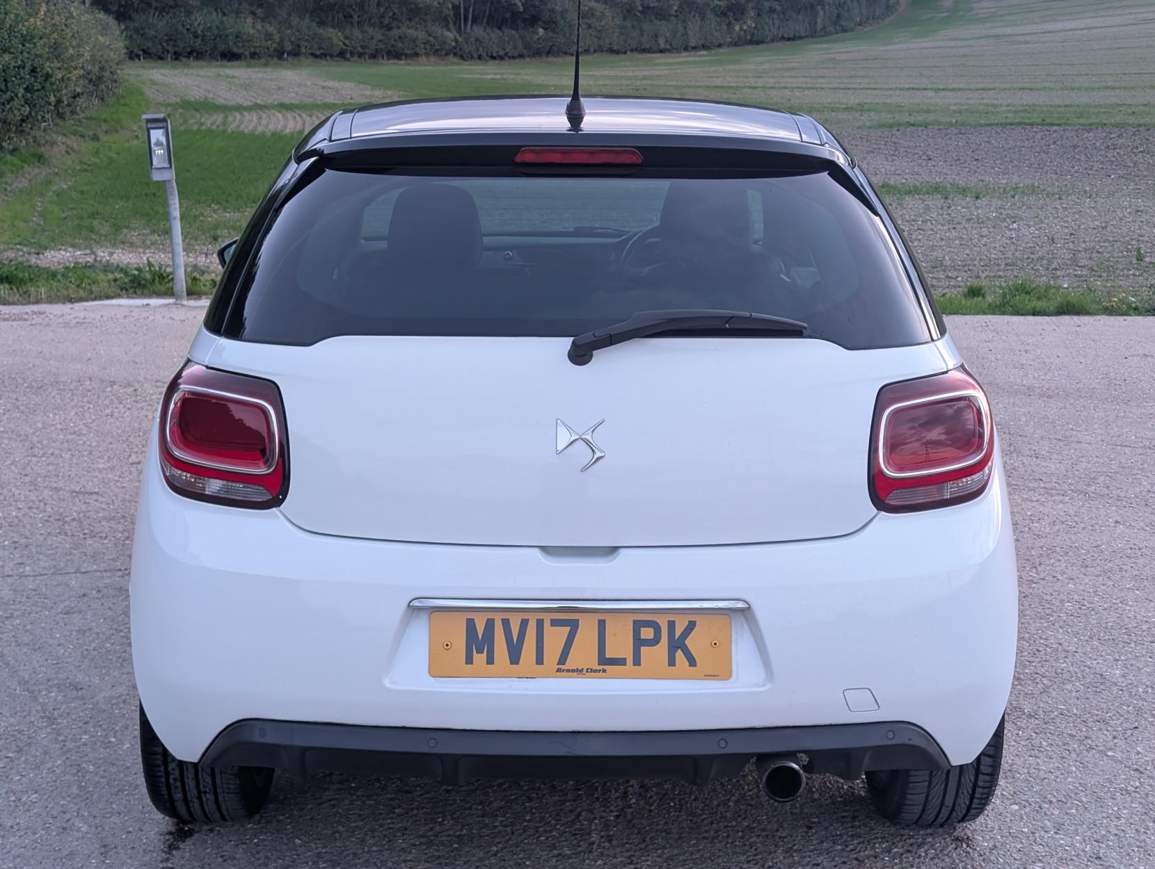 DS AUTOMOBILES DS 3 1.2 PureTech Elegance Hatchback 3dr Petrol Manual Euro 6 (82 ps)