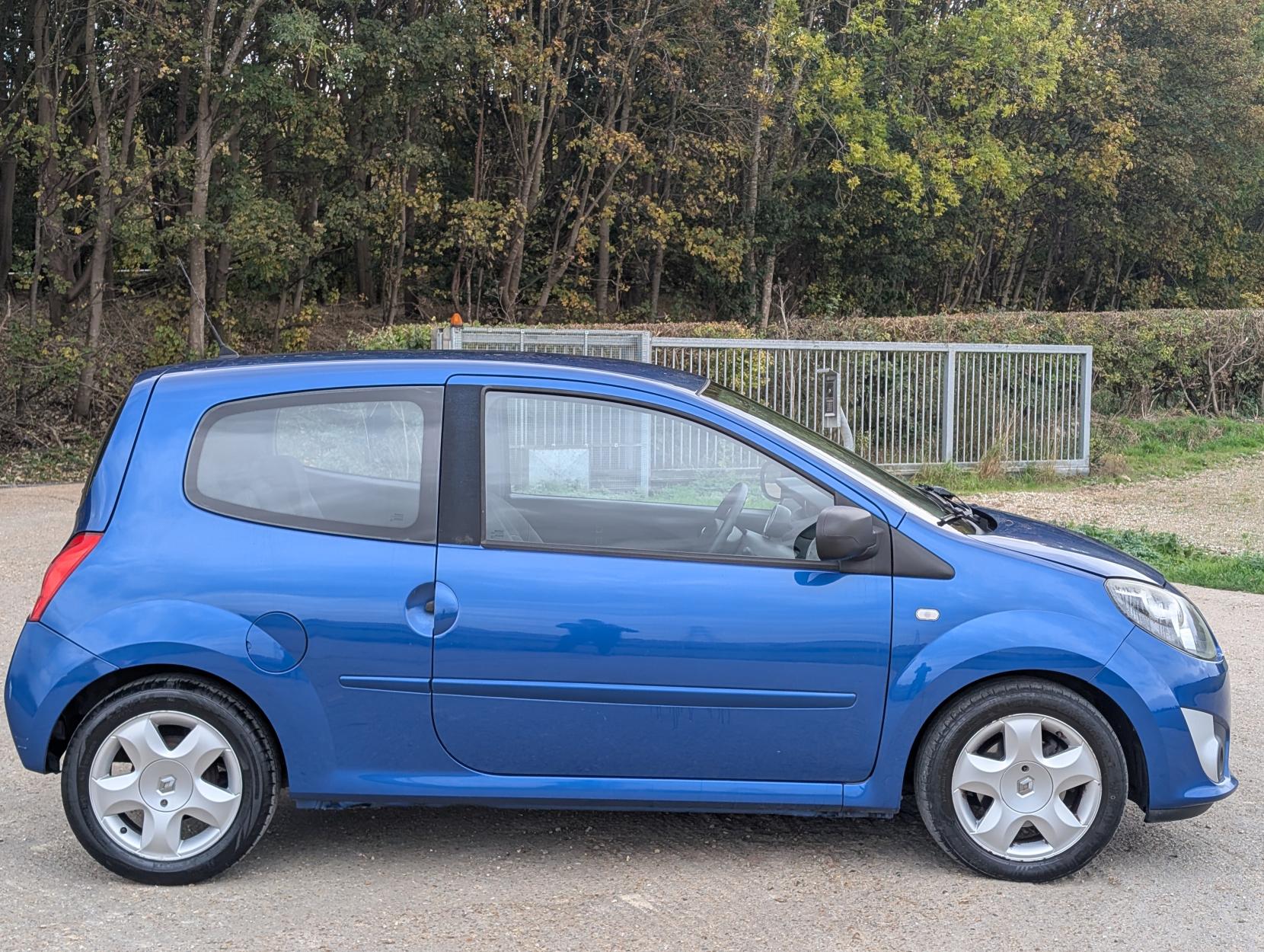 Renault Twingo 1.2 16V Dynamique Hatchback 3dr Petrol Manual Euro 4 (75 ps)