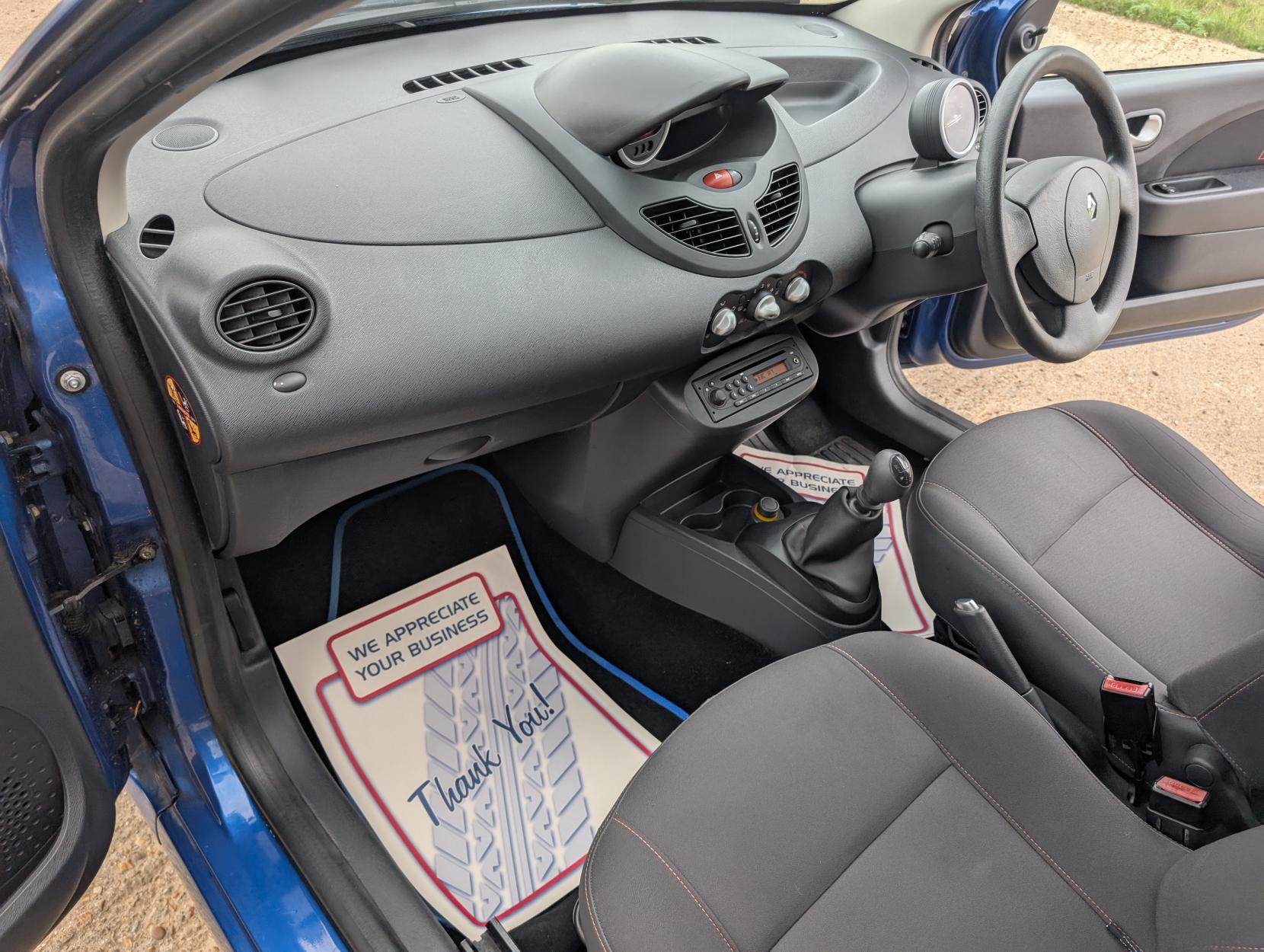 Renault Twingo 1.2 16V Dynamique Hatchback 3dr Petrol Manual Euro 4 (75 ps)