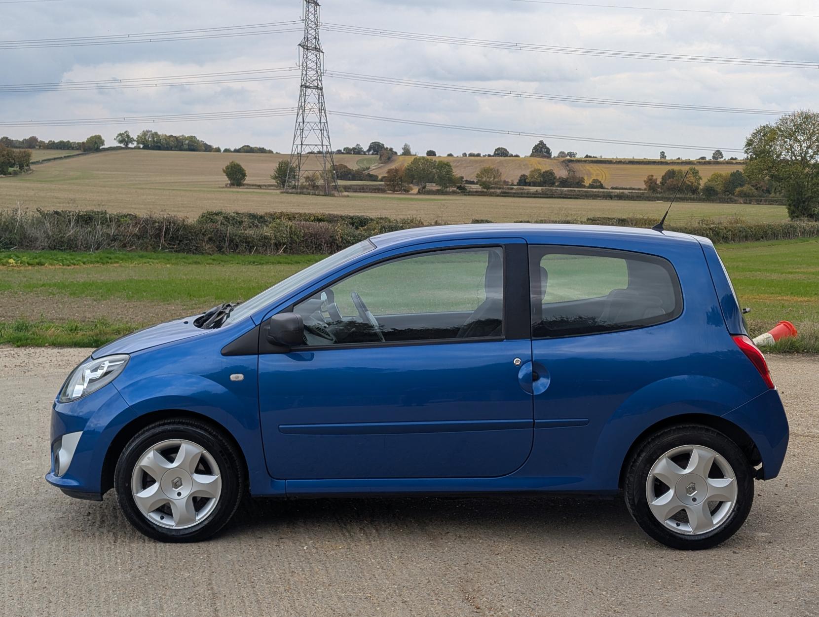 Renault Twingo 1.2 16V Dynamique Hatchback 3dr Petrol Manual Euro 4 (75 ps)