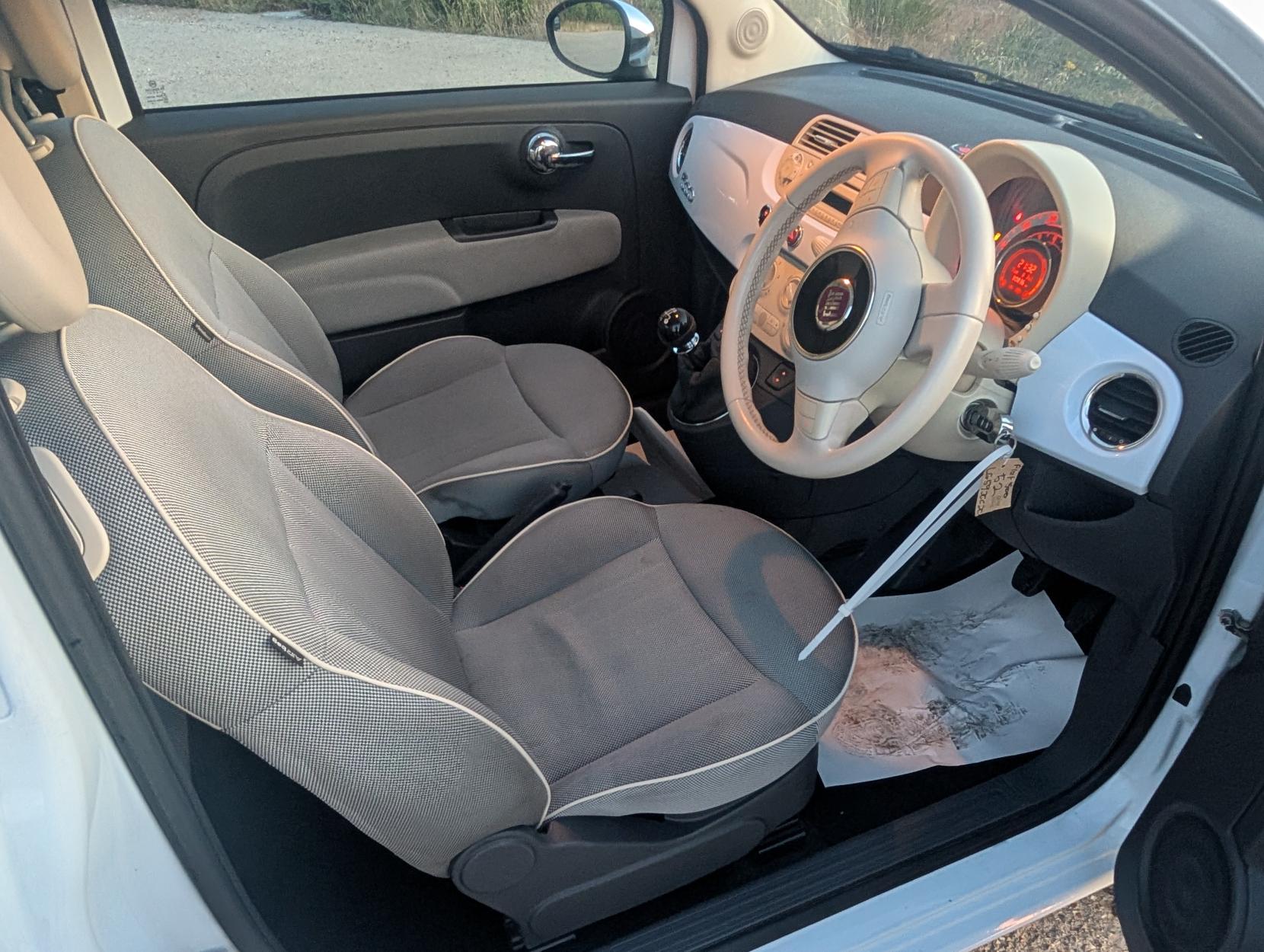 Fiat 500 1.2 Lounge Hatchback 3dr Petrol Manual Euro 5 (s/s) (69 bhp)