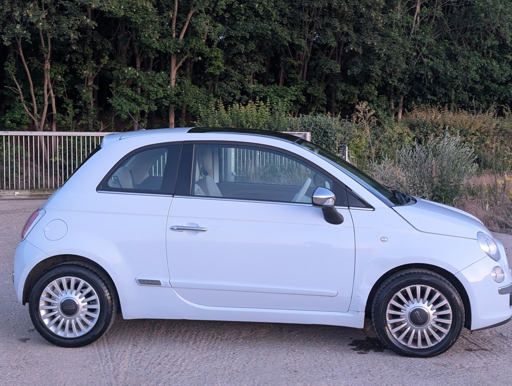 Fiat 500 1.2 Lounge Hatchback 3dr Petrol Manual Euro 5 (s/s) (69 bhp)