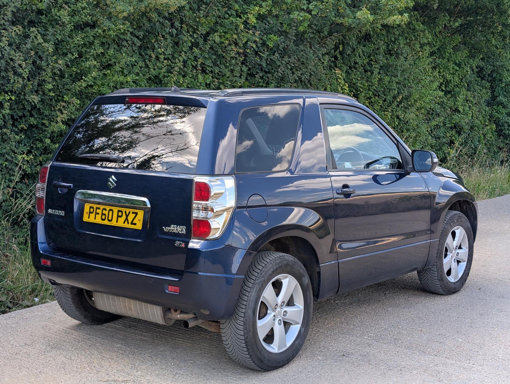 Suzuki Grand Vitara 1.6 VVT SZ4 SUV 3dr Petrol Manual 4WD Euro 5 (106 ps)