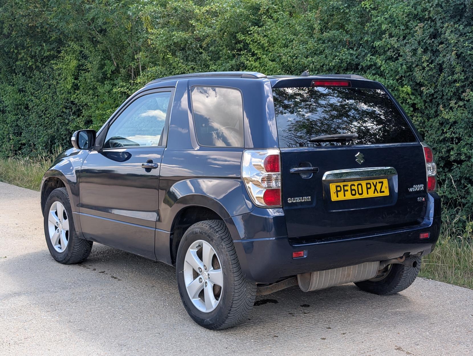 Suzuki Grand Vitara 1.6 VVT SZ4 SUV 3dr Petrol Manual 4WD Euro 5 (106 ps)