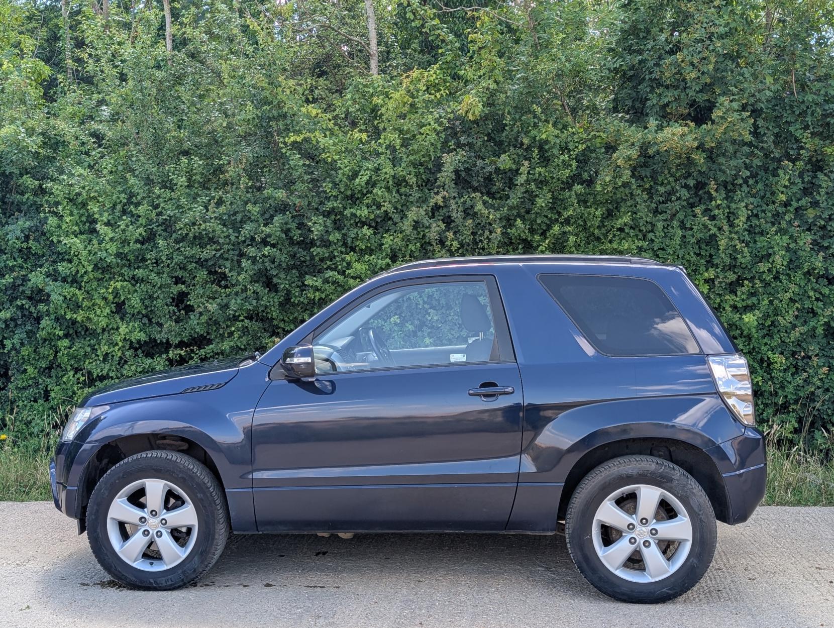 Suzuki Grand Vitara 1.6 VVT SZ4 SUV 3dr Petrol Manual 4WD Euro 5 (106 ps)