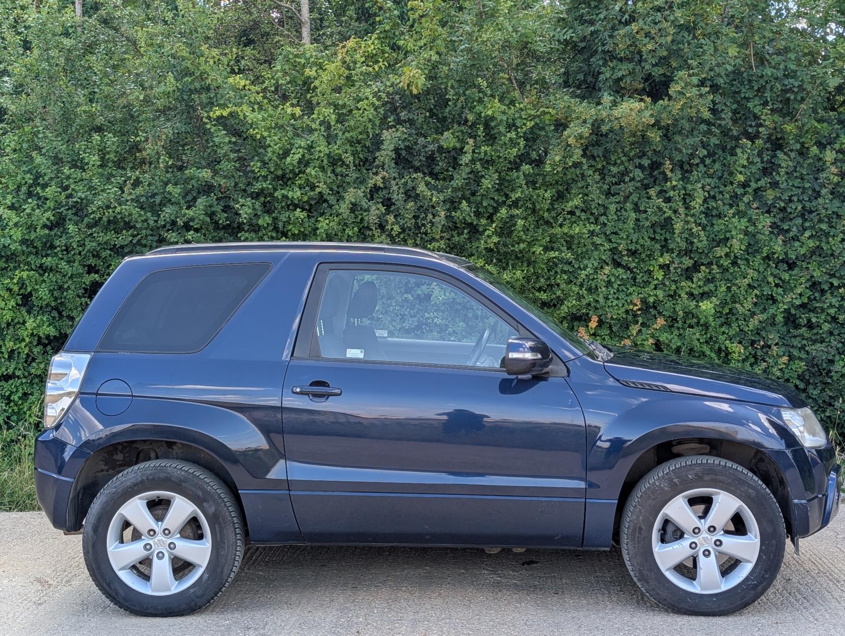 Suzuki Grand Vitara 1.6 VVT SZ4 SUV 3dr Petrol Manual 4WD Euro 5 (106 ps)