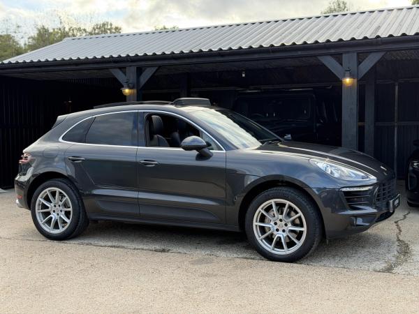 Porsche Macan 3.0 TD V6 S SUV 5dr Diesel PDK 4WD Euro 6 (s/s) (258 ps)