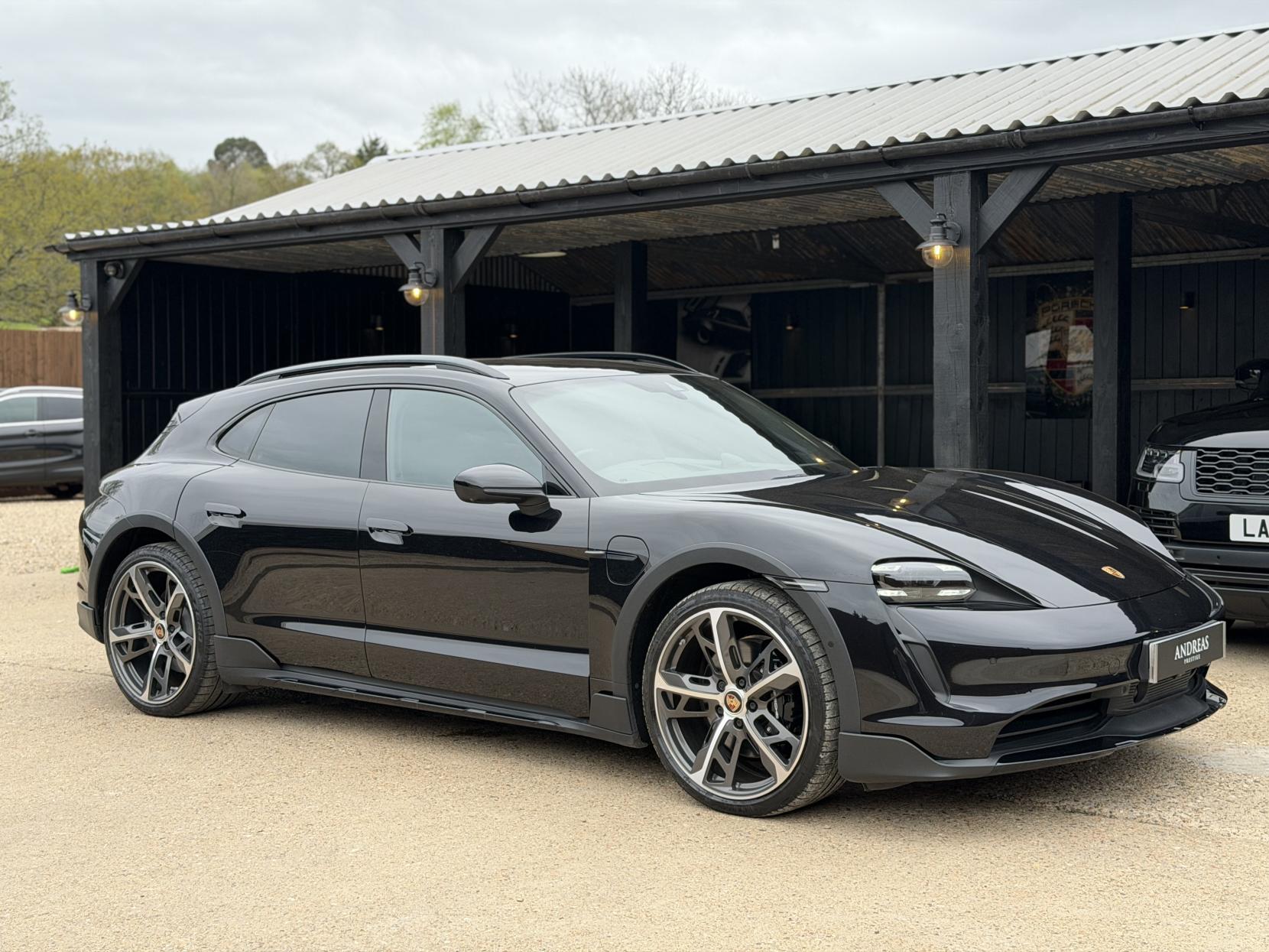 2021 PORSCHE TAYCAN