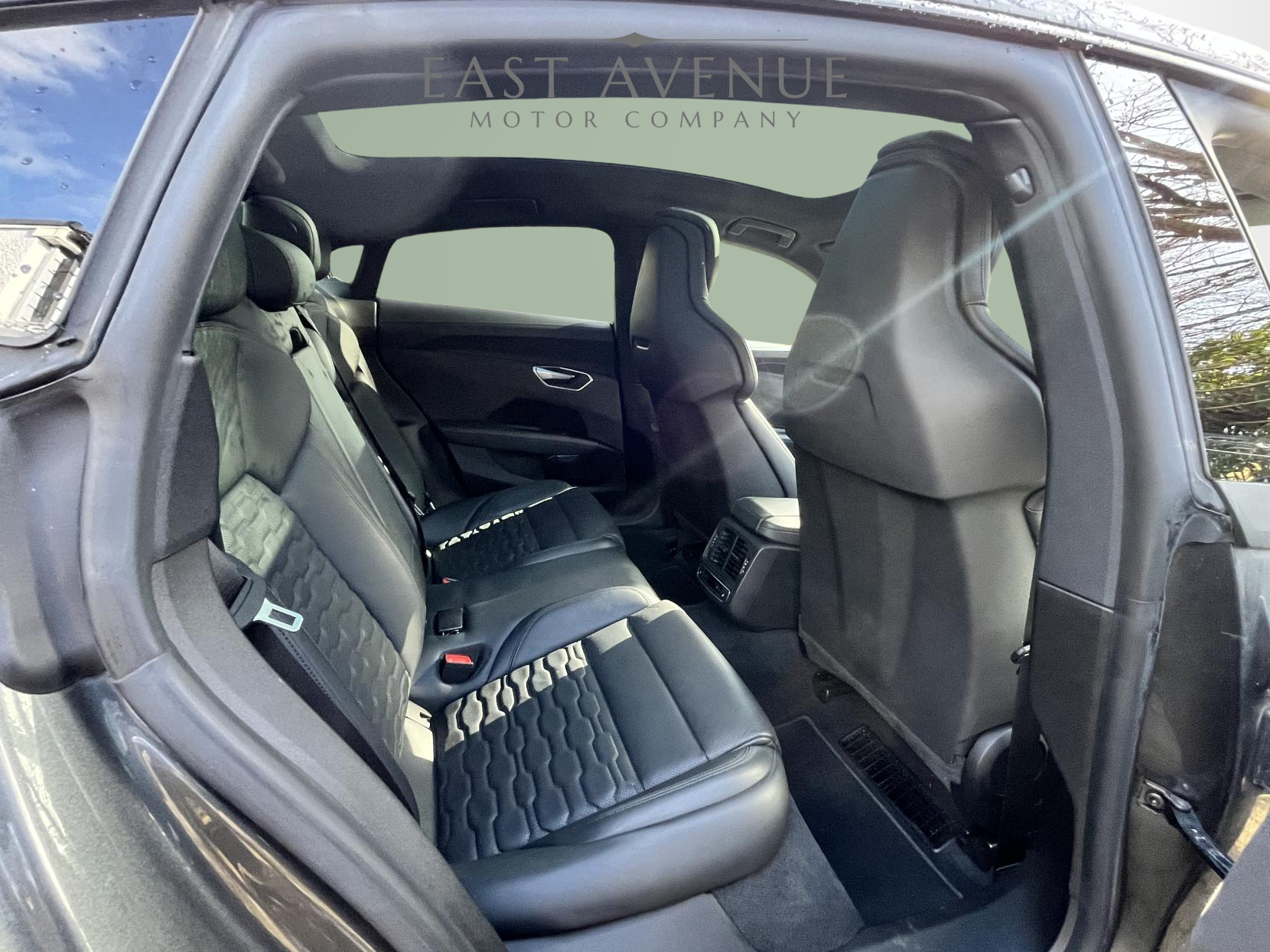 Audi e-tron GT 93.4kWh Vorsprung Saloon 4dr Electric Auto quattro (476 ps)