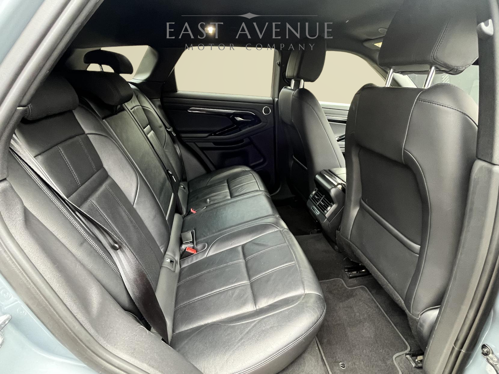 Land Rover Range Rover Evoque 1.5 P300e 12.2kWh R-Dynamic SE SUV 5dr Petrol Plug-in Hybrid Auto 4WD Euro 6 (s/s) (309 ps)