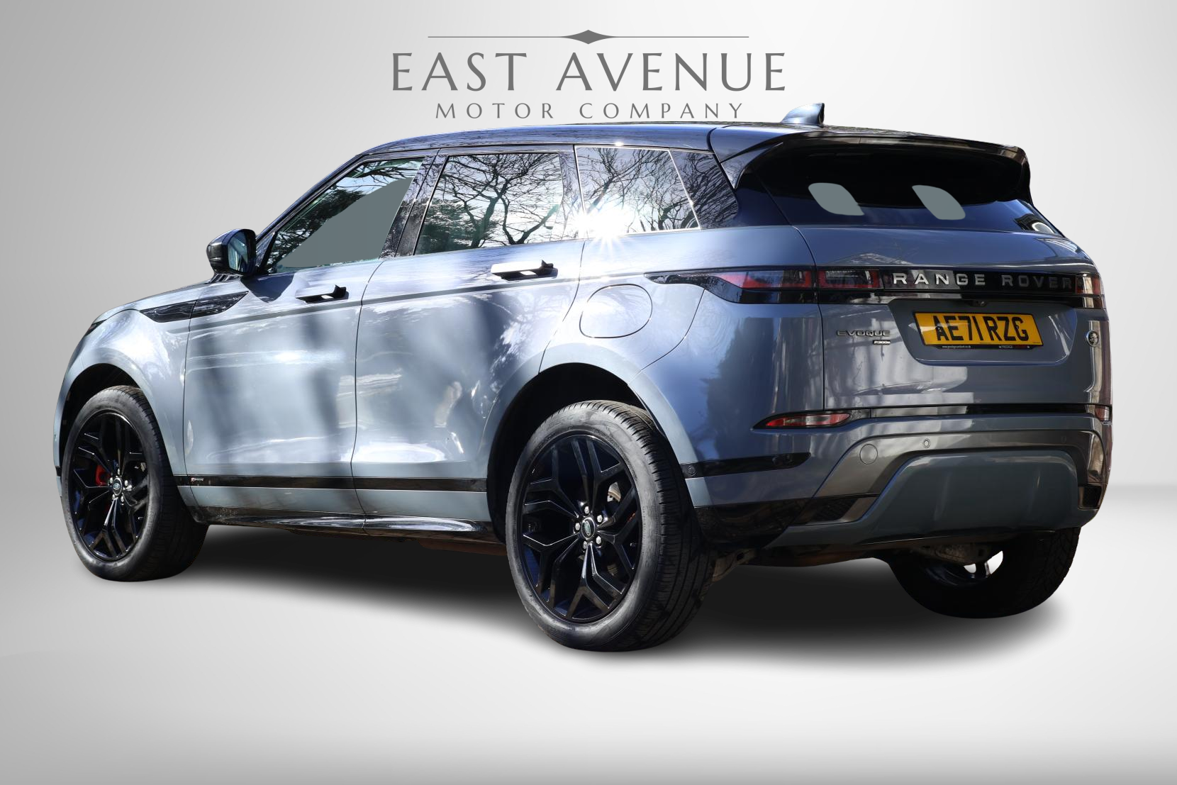 Land Rover Range Rover Evoque 1.5 P300e 12.2kWh R-Dynamic SE SUV 5dr Petrol Plug-in Hybrid Auto 4WD Euro 6 (s/s) (309 ps)