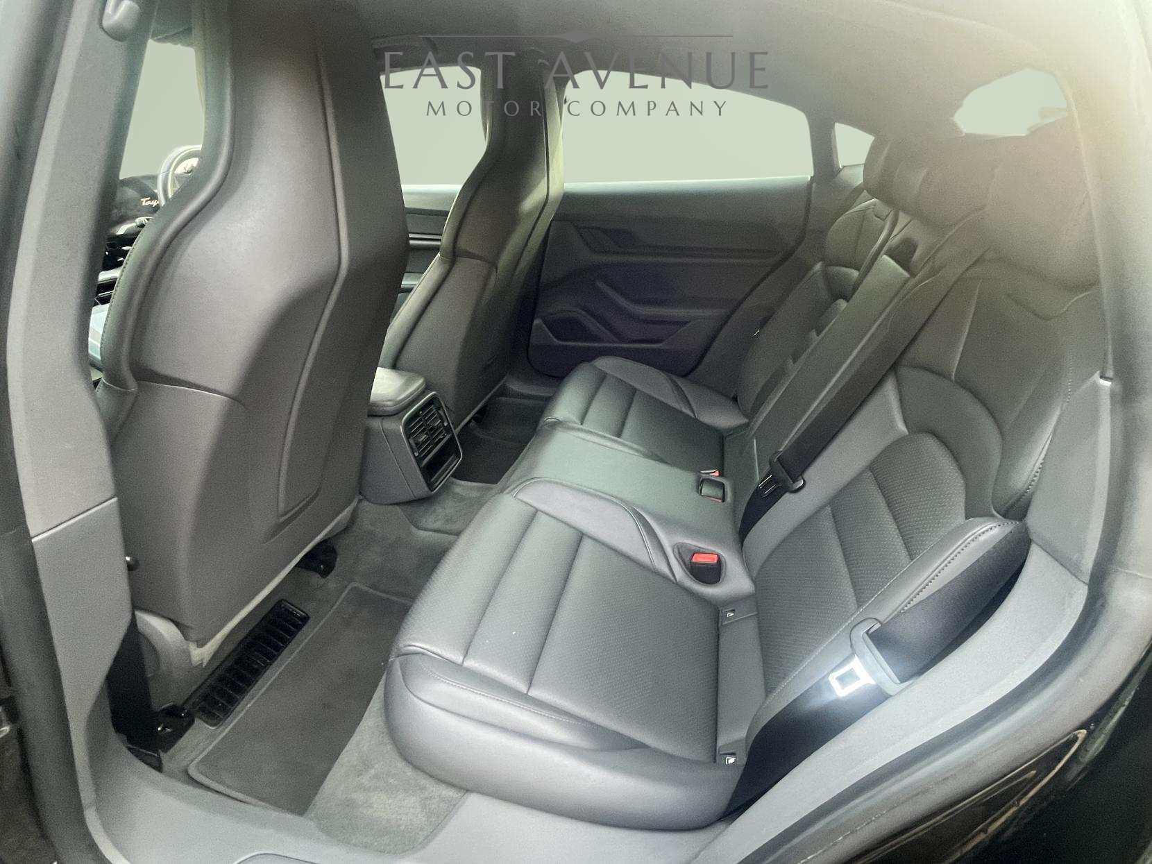 Porsche Taycan Performance 79.2kWh Saloon 4dr Electric Auto RWD (408 ps)