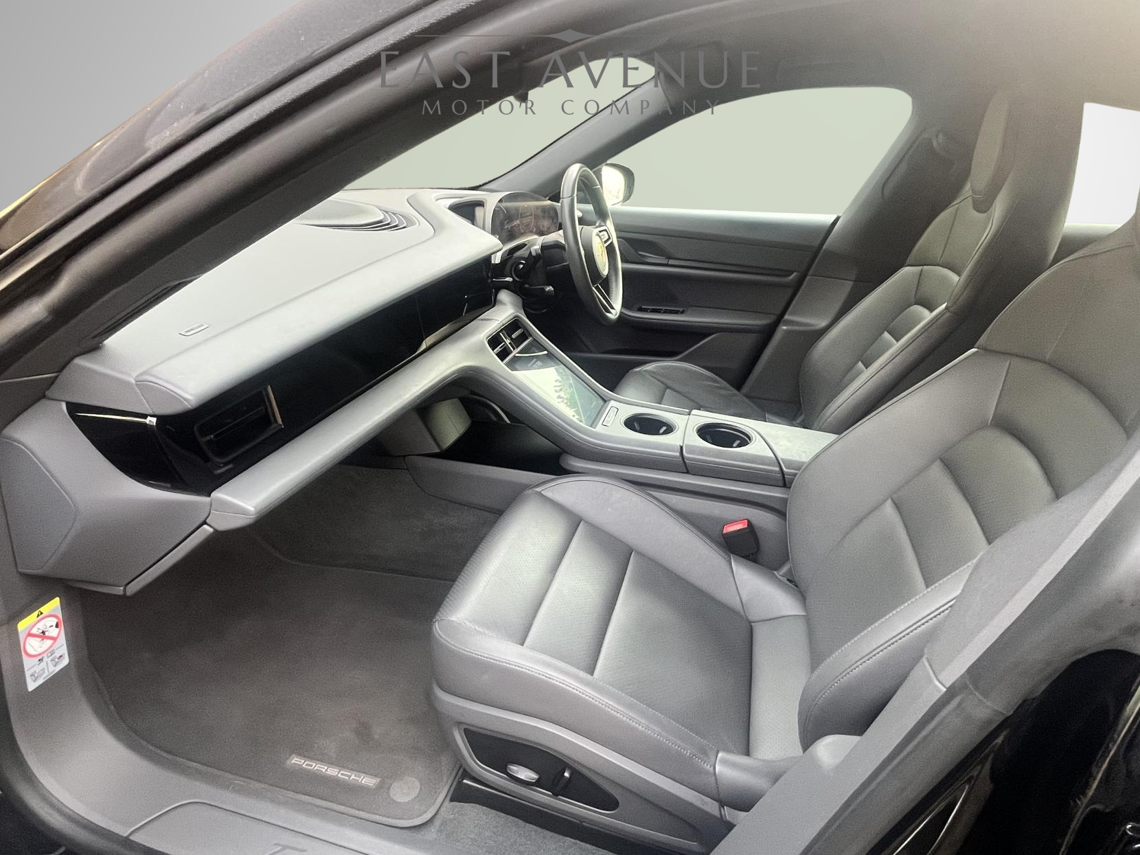 Porsche Taycan Performance 79.2kWh Saloon 4dr Electric Auto RWD (408 ps)