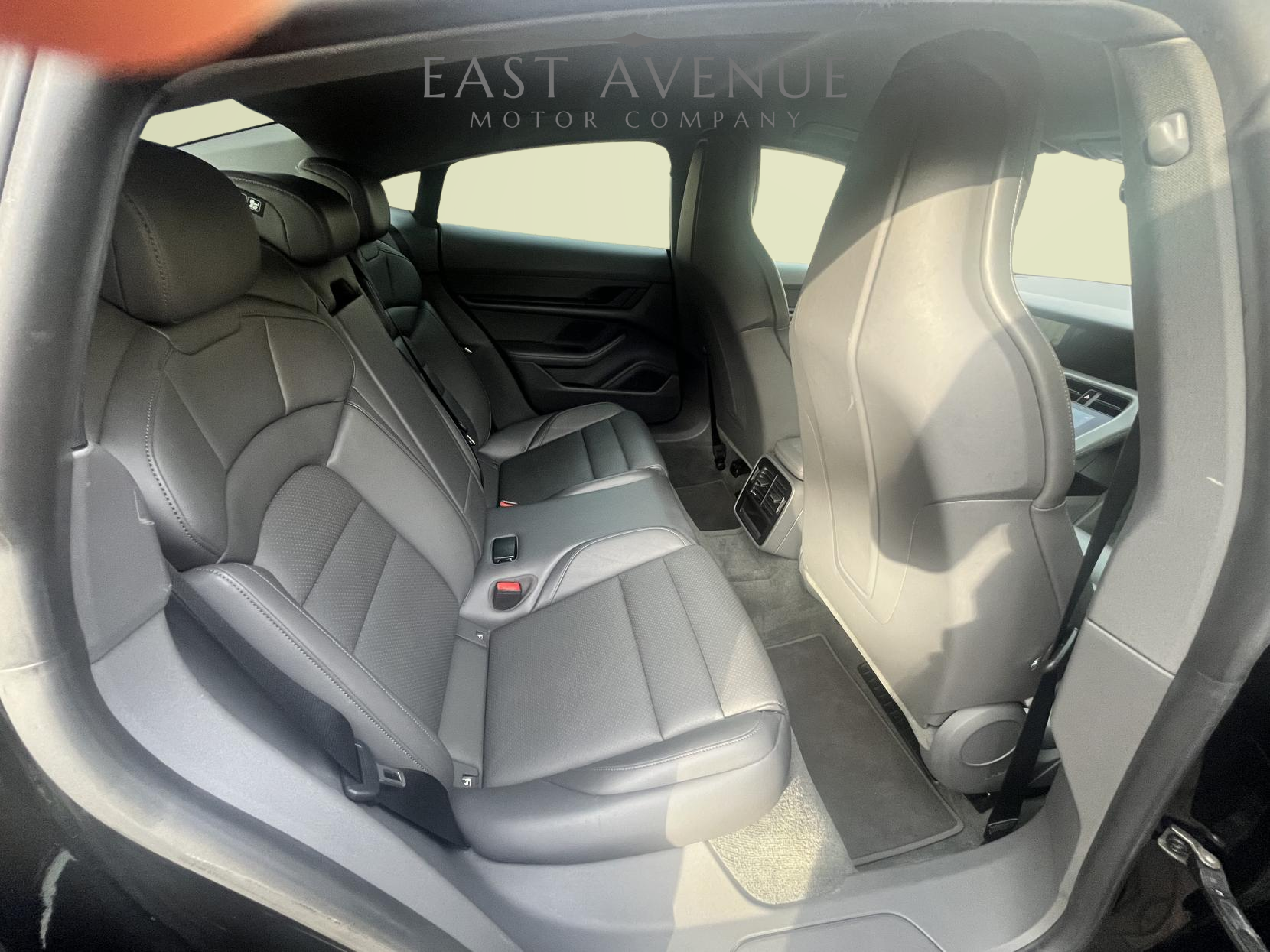 Porsche Taycan Performance 79.2kWh Saloon 4dr Electric Auto RWD (408 ps)