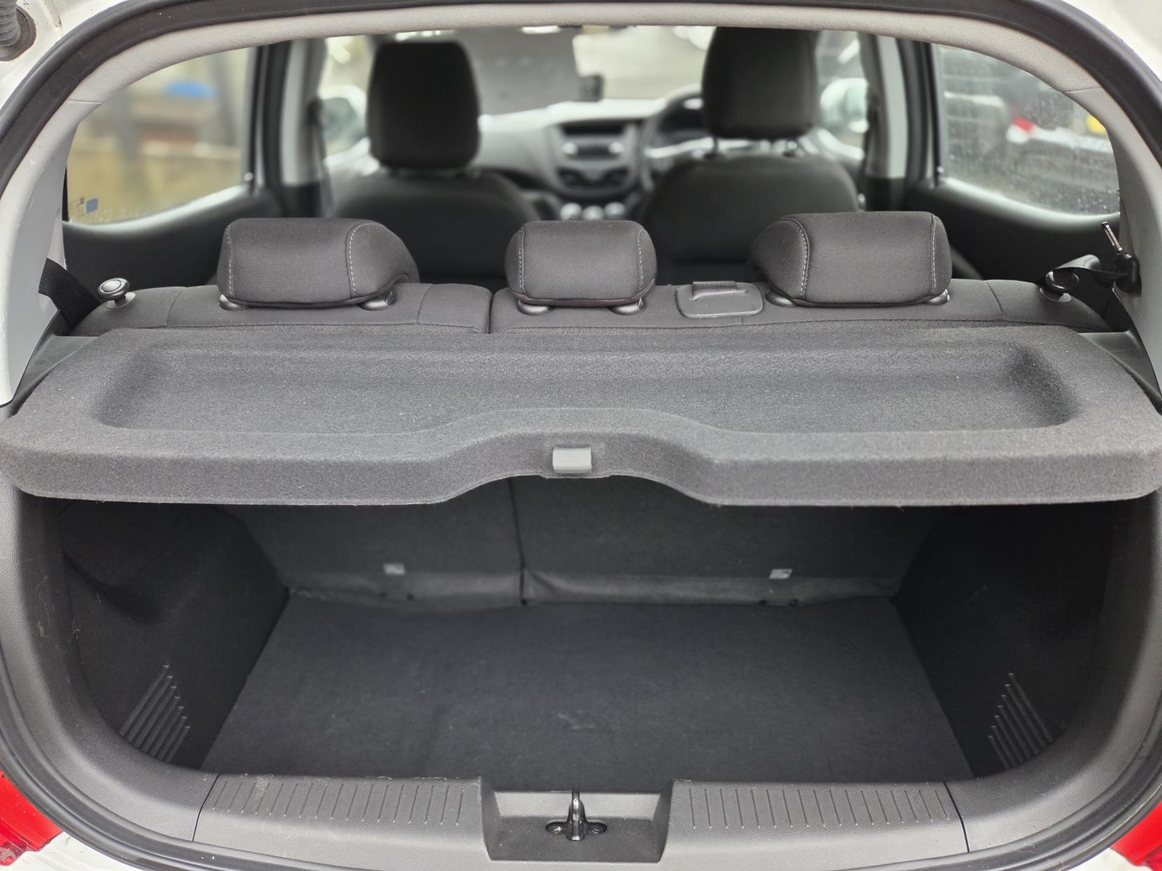 Vauxhall Viva 1.0i SE Hatchback 5dr Petrol Manual Euro 6 (a/c) (73 ps)