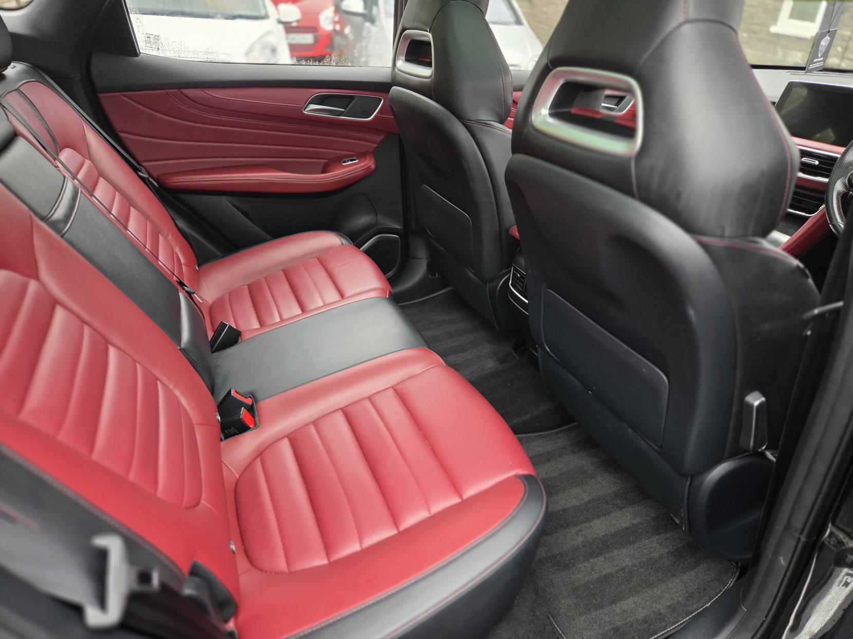 MG MG HS 1.5 T-GDI Exclusive SUV 5dr Petrol DCT Euro 6 (s/s) (162 ps)