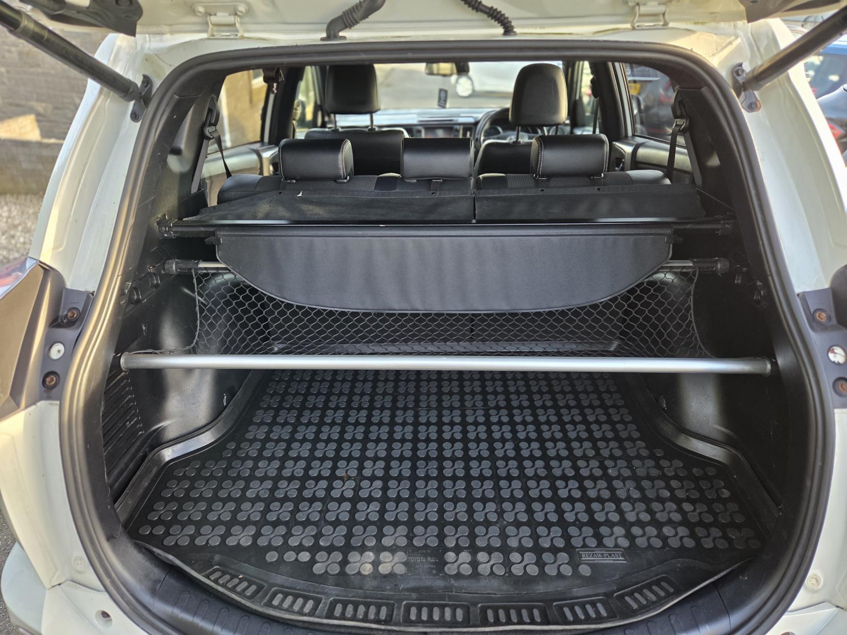 Toyota RAV4 2.0 V-Matic Icon SUV 5dr Petrol CVT 4WD Euro 6 (s/s) (Safety Sense, SNav) (151 ps)