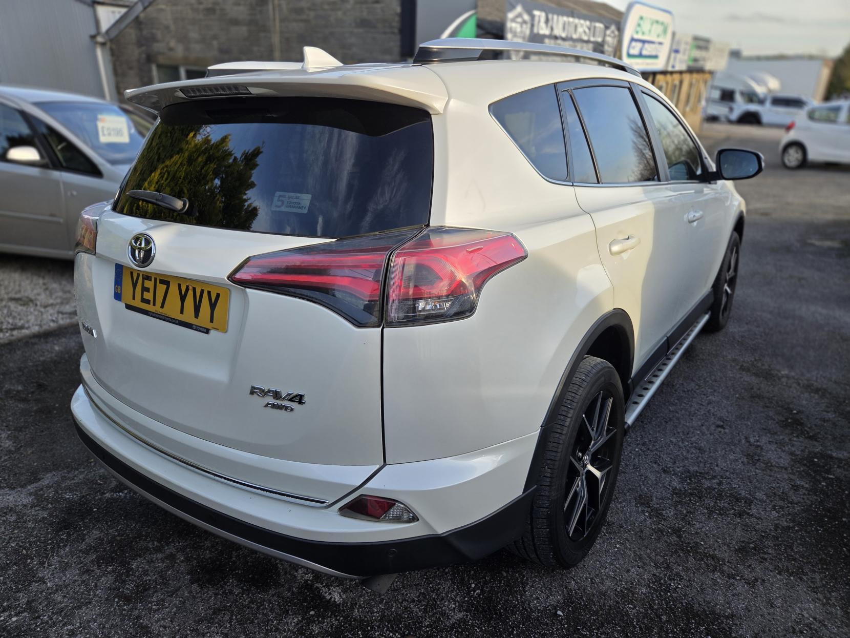 Toyota RAV4 2.0 V-Matic Icon SUV 5dr Petrol CVT 4WD Euro 6 (s/s) (Safety Sense, SNav) (151 ps)