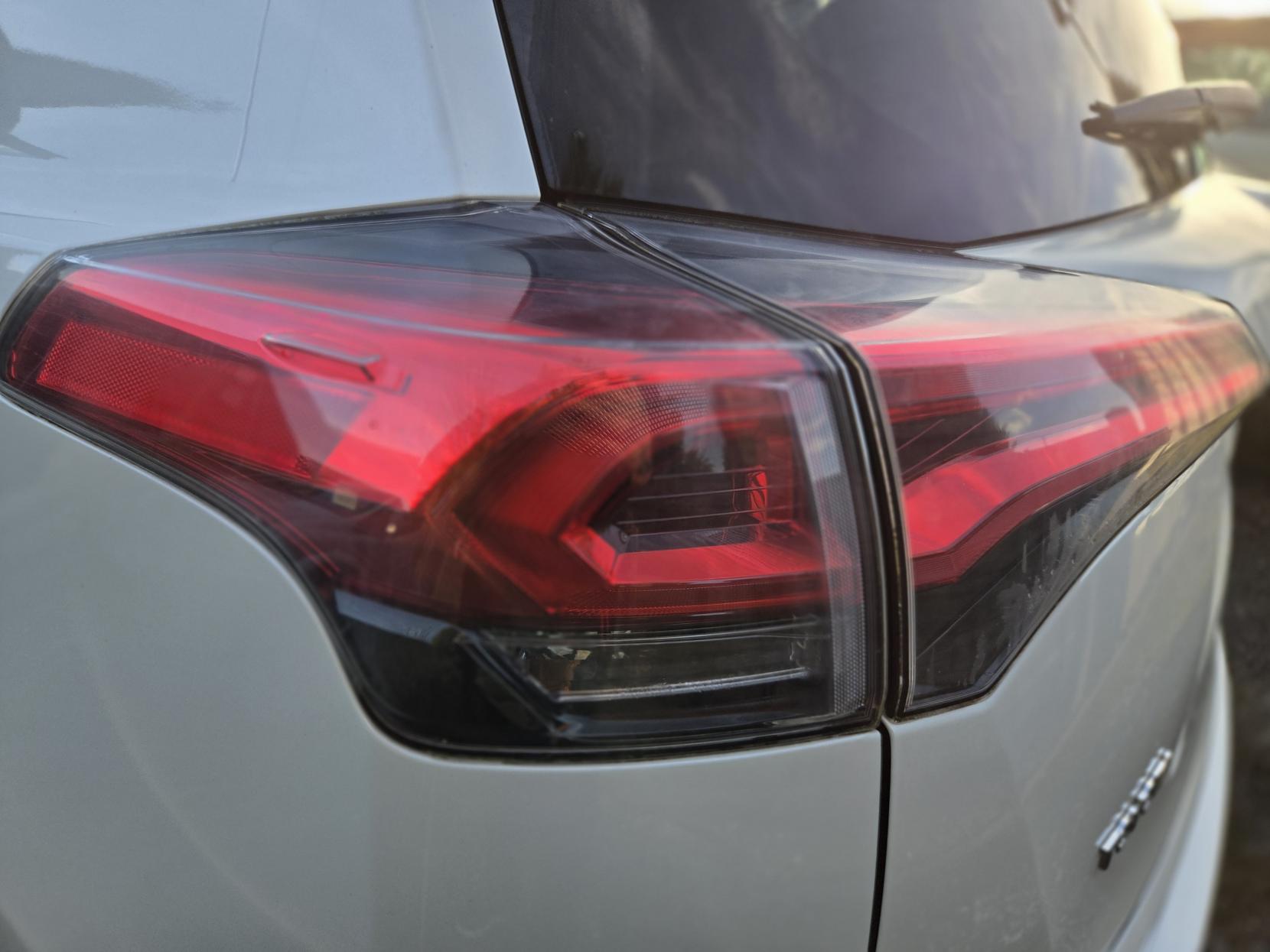 Toyota RAV4 2.0 V-Matic Icon SUV 5dr Petrol CVT 4WD Euro 6 (s/s) (Safety Sense, SNav) (151 ps)