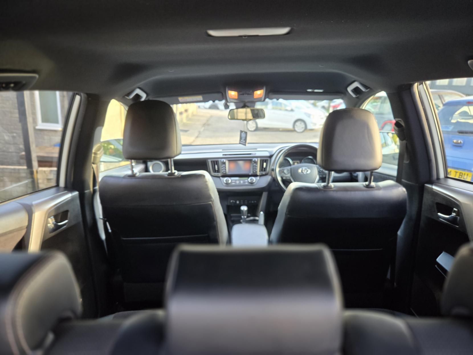 Toyota RAV4 2.0 V-Matic Icon SUV 5dr Petrol CVT 4WD Euro 6 (s/s) (Safety Sense, SNav) (151 ps)