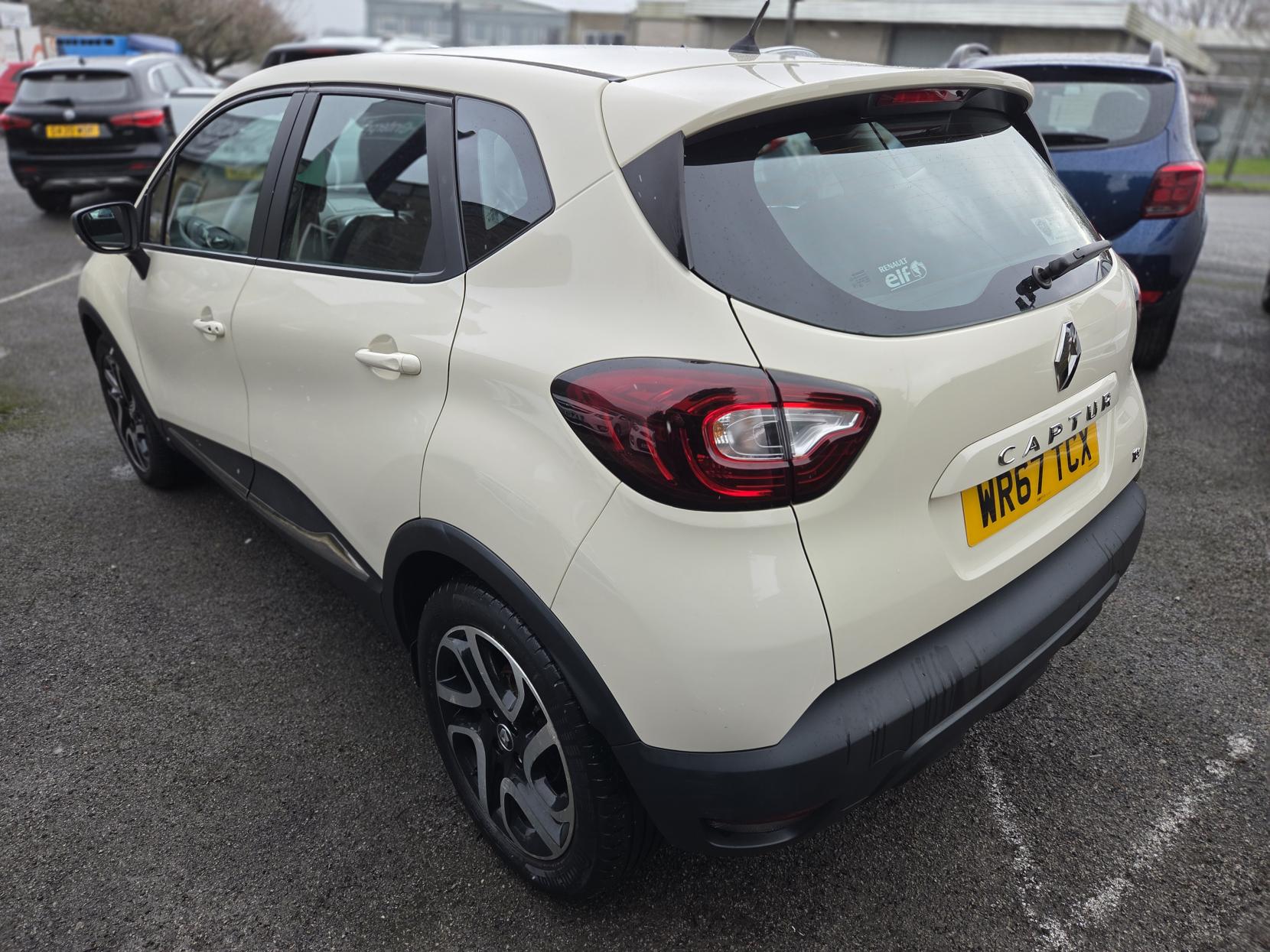 Renault Captur 0.9 TCe ENERGY Dynamique Nav SUV 5dr Petrol Manual Euro 6 (s/s) (90 ps)