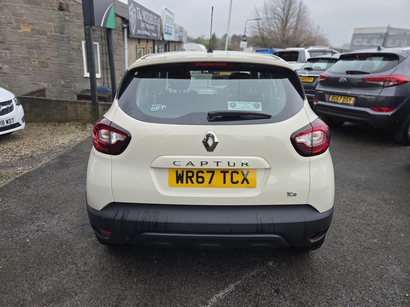 Renault Captur 0.9 TCe ENERGY Dynamique Nav SUV 5dr Petrol Manual Euro 6 (s/s) (90 ps)