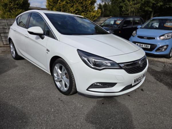 Vauxhall Astra 1.0i Turbo ecoFLEX SRi Hatchback 5dr Petrol Manual Euro 6 (s/s) (105 ps)