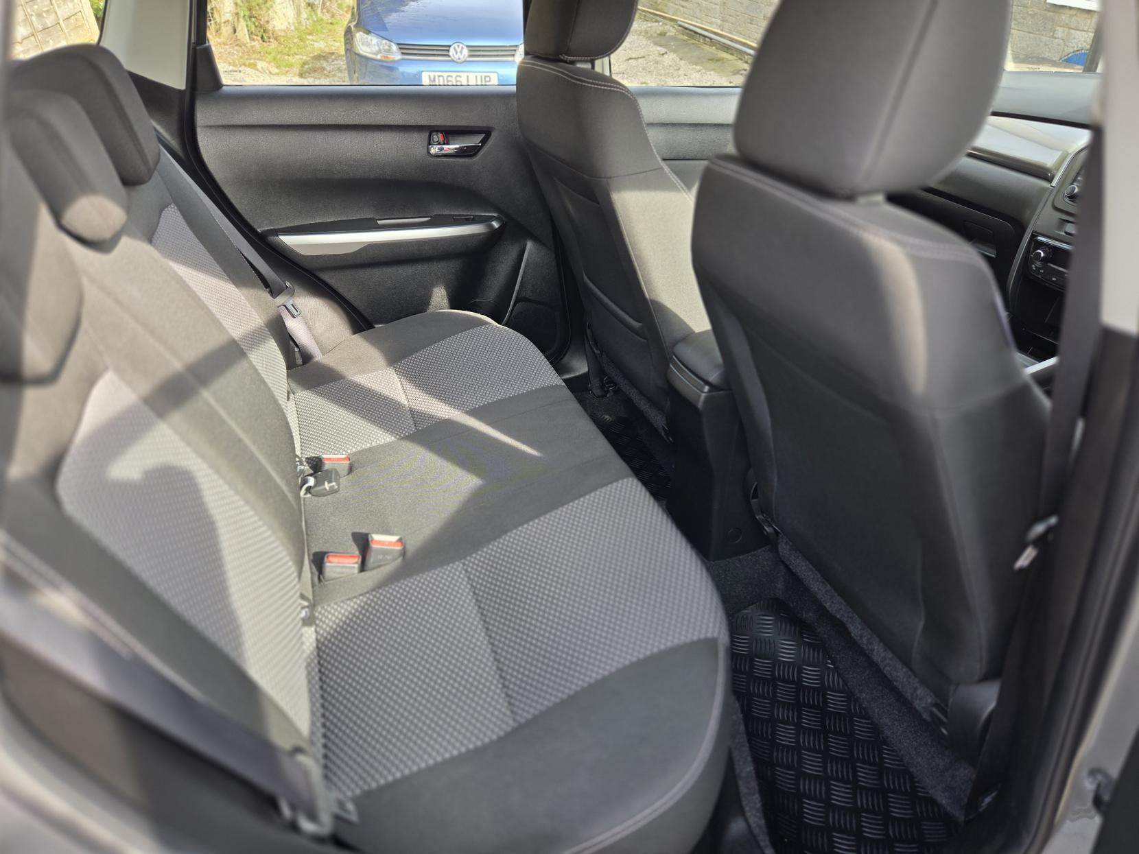 Suzuki Vitara 1.0 Boosterjet SZ4 SUV 5dr Petrol Manual Euro 6 (s/s) (111 ps)