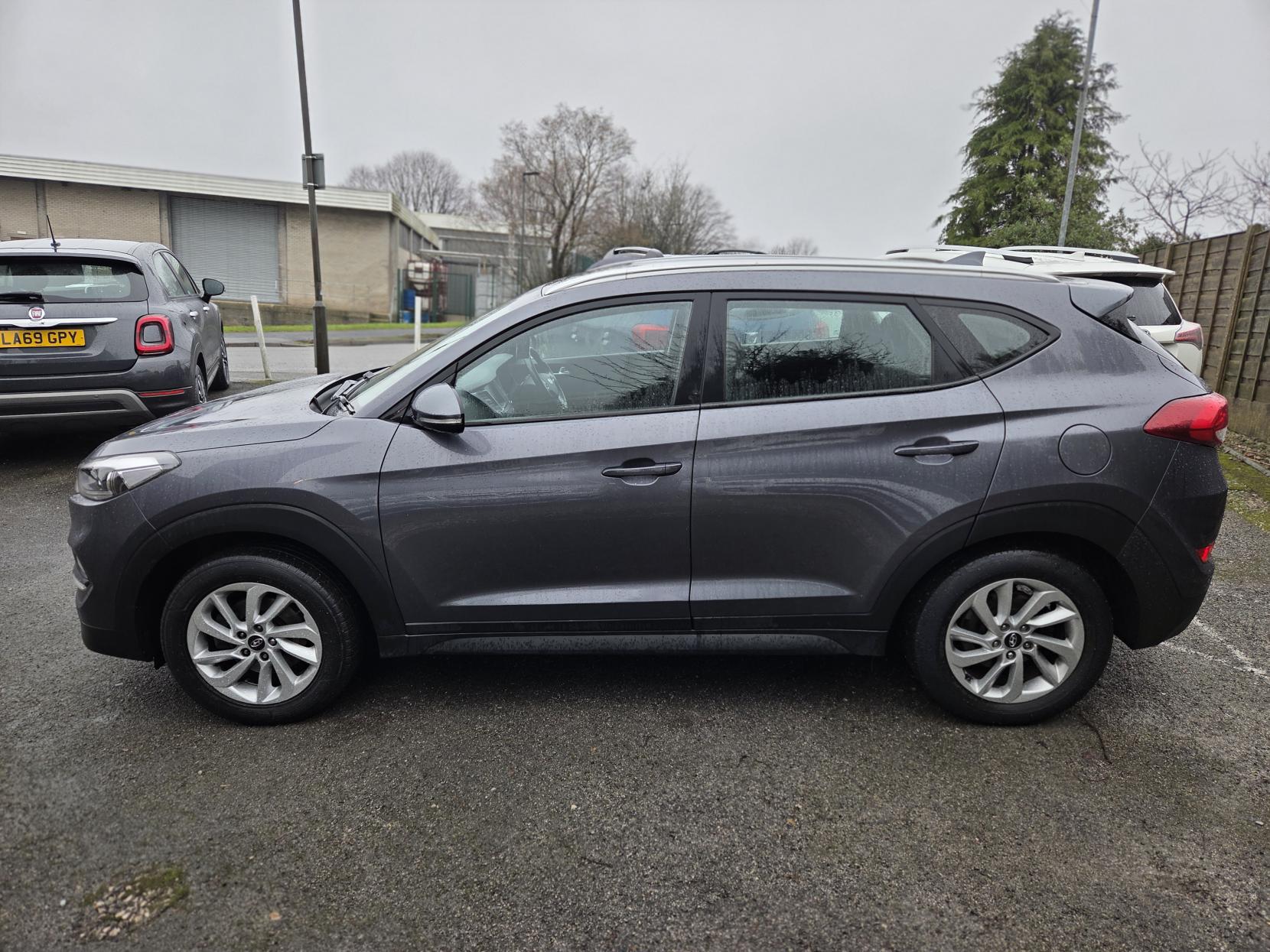 Hyundai TUCSON 1.7 CRDi Blue Drive SE Nav SUV 5dr Diesel Manual Euro 6 (s/s) (116 ps)