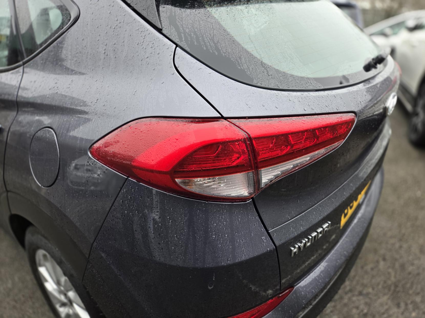 Hyundai TUCSON 1.7 CRDi Blue Drive SE Nav SUV 5dr Diesel Manual Euro 6 (s/s) (116 ps)