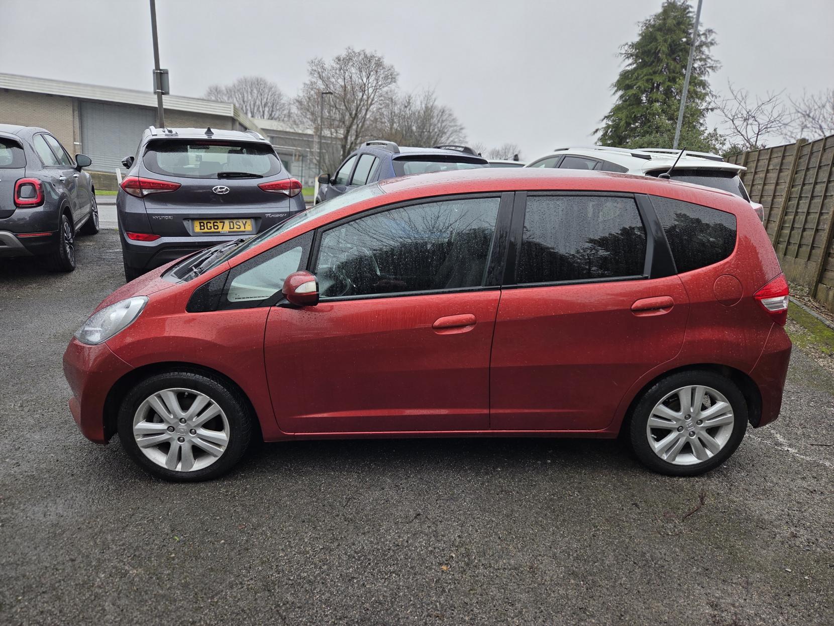 Honda Jazz 1.4 i-VTEC ES Plus Hatchback 5dr Petrol Manual Euro 5 (99 ps)
