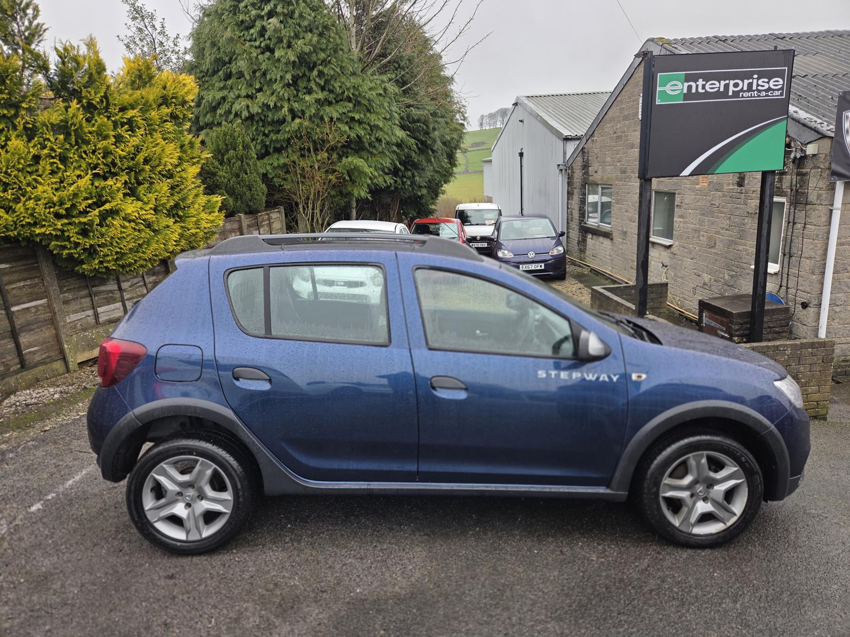 Dacia Sandero Stepway 0.9 TCe Ambiance Hatchback 5dr Petrol Manual Euro 6 (s/s) (90 ps)