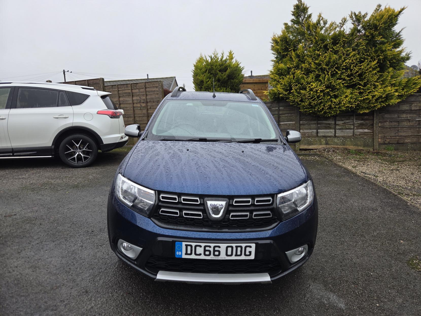 Dacia Sandero Stepway 0.9 TCe Ambiance Hatchback 5dr Petrol Manual Euro 6 (s/s) (90 ps)