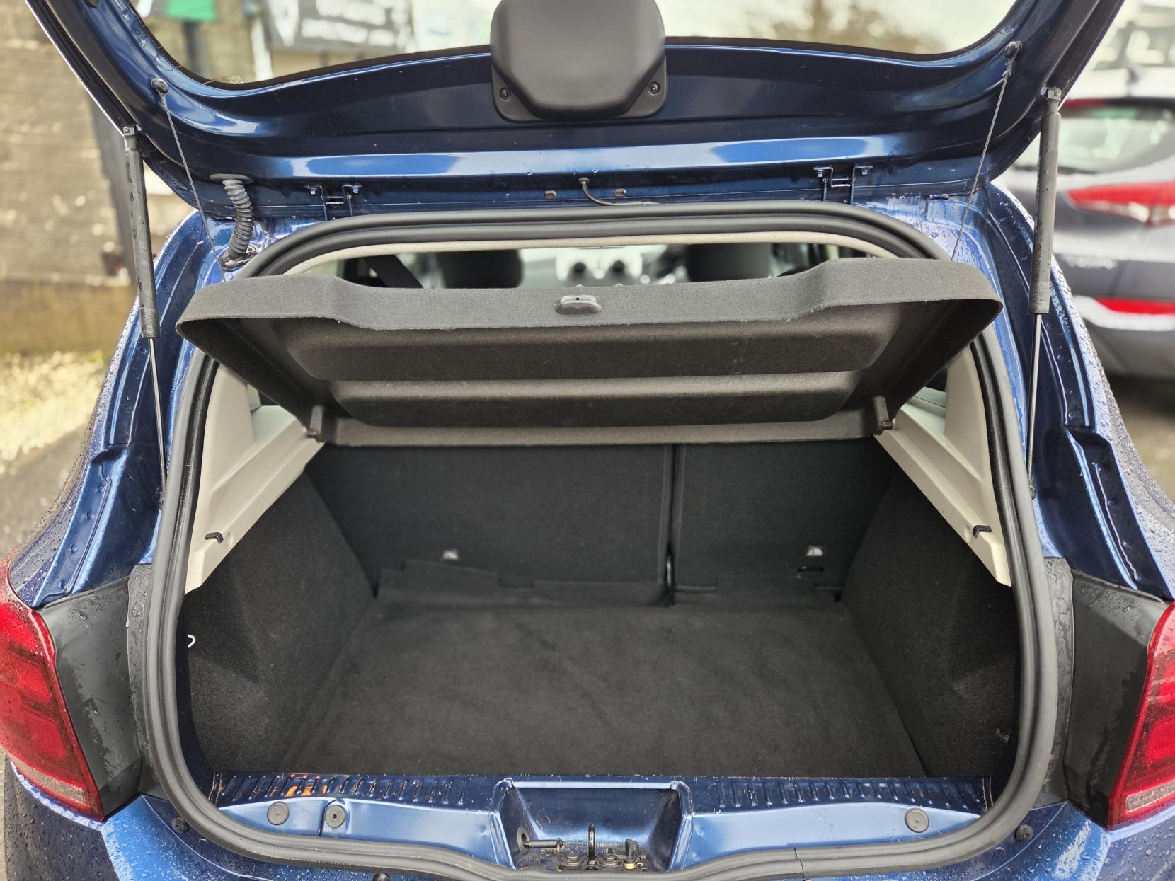 Dacia Sandero Stepway 0.9 TCe Ambiance Hatchback 5dr Petrol Manual Euro 6 (s/s) (90 ps)