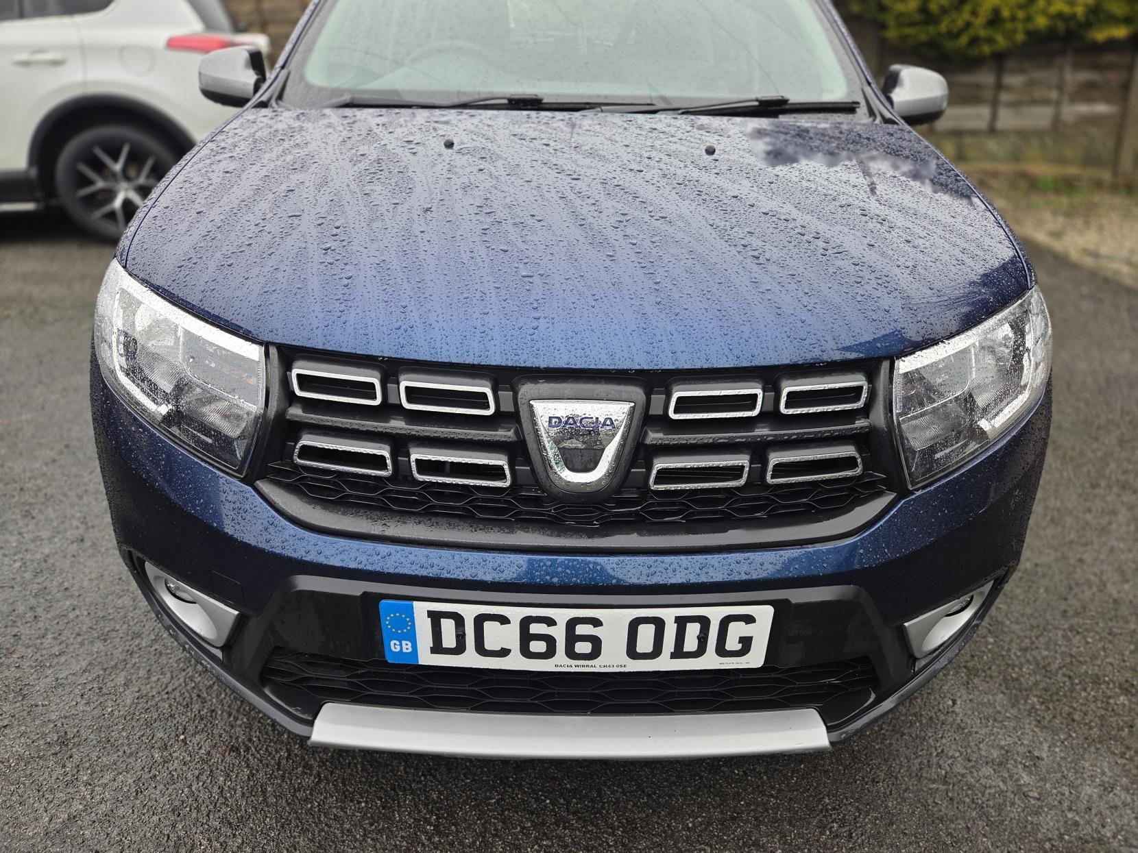 Dacia Sandero Stepway 0.9 TCe Ambiance Hatchback 5dr Petrol Manual Euro 6 (s/s) (90 ps)