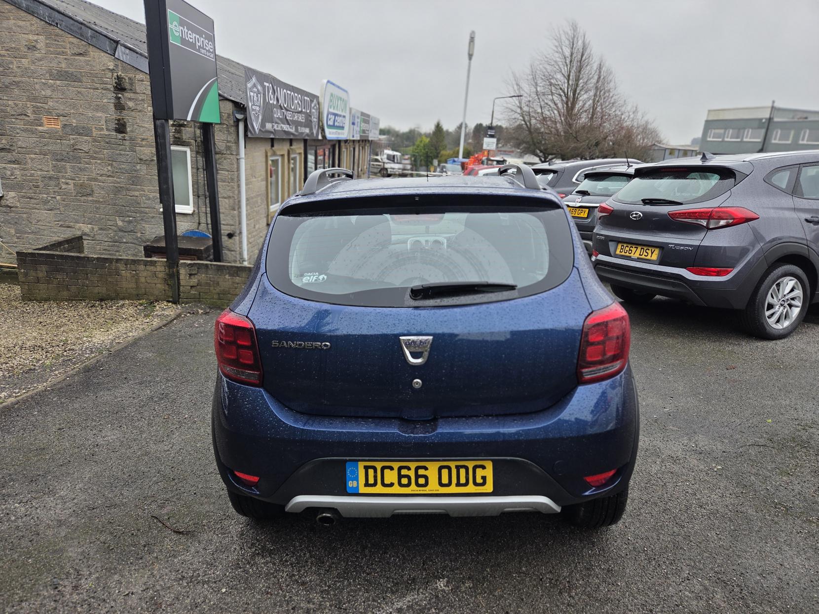 Dacia Sandero Stepway 0.9 TCe Ambiance Hatchback 5dr Petrol Manual Euro 6 (s/s) (90 ps)