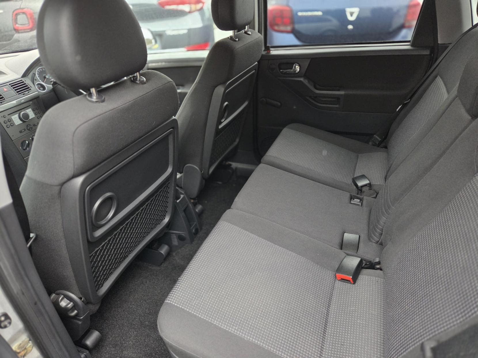 Vauxhall Meriva 1.4i 16v Active MPV 5dr Petrol Manual (148 g/km, 89 bhp)