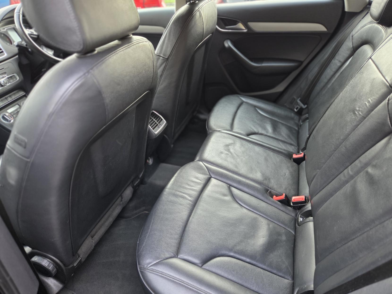 Audi Q3 2.0 TDI SE SUV 5dr Diesel S Tronic quattro Euro 5 (s/s) (177 ps)