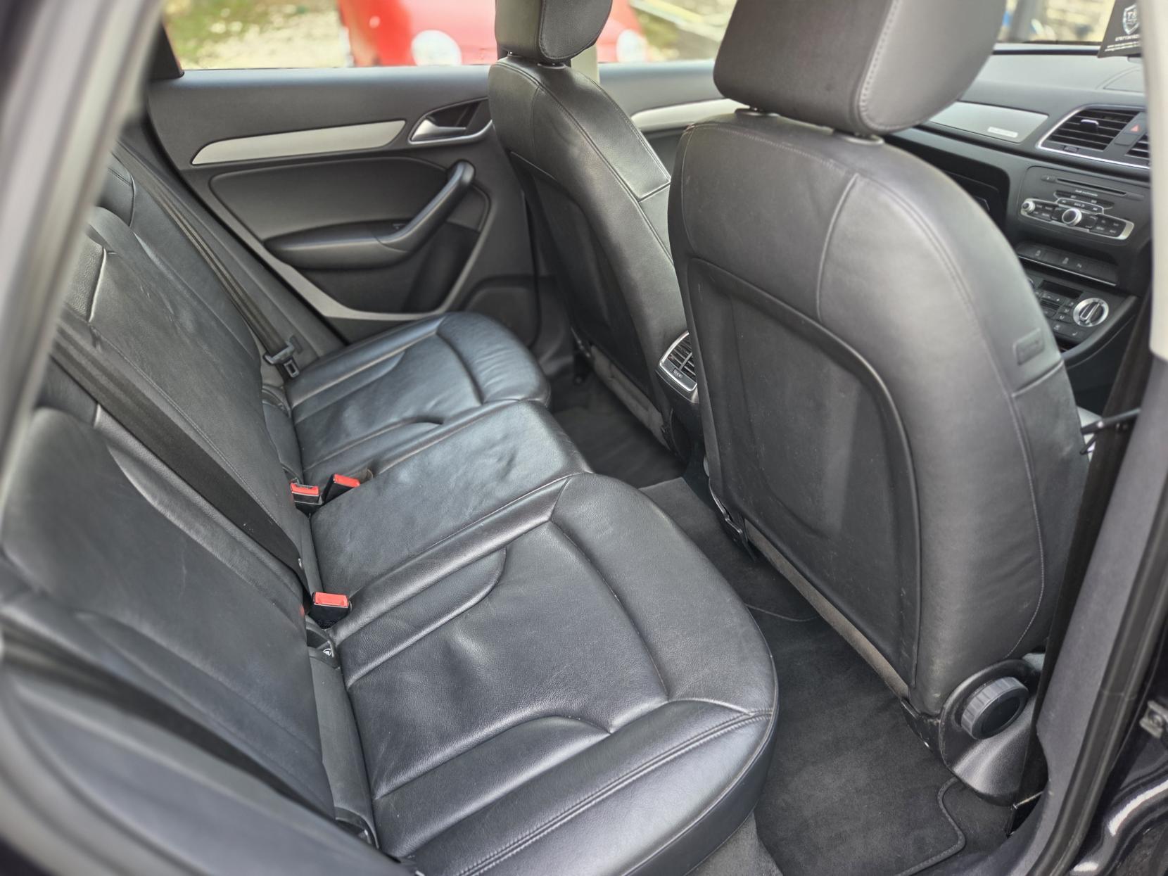 Audi Q3 2.0 TDI SE SUV 5dr Diesel S Tronic quattro Euro 5 (s/s) (177 ps)