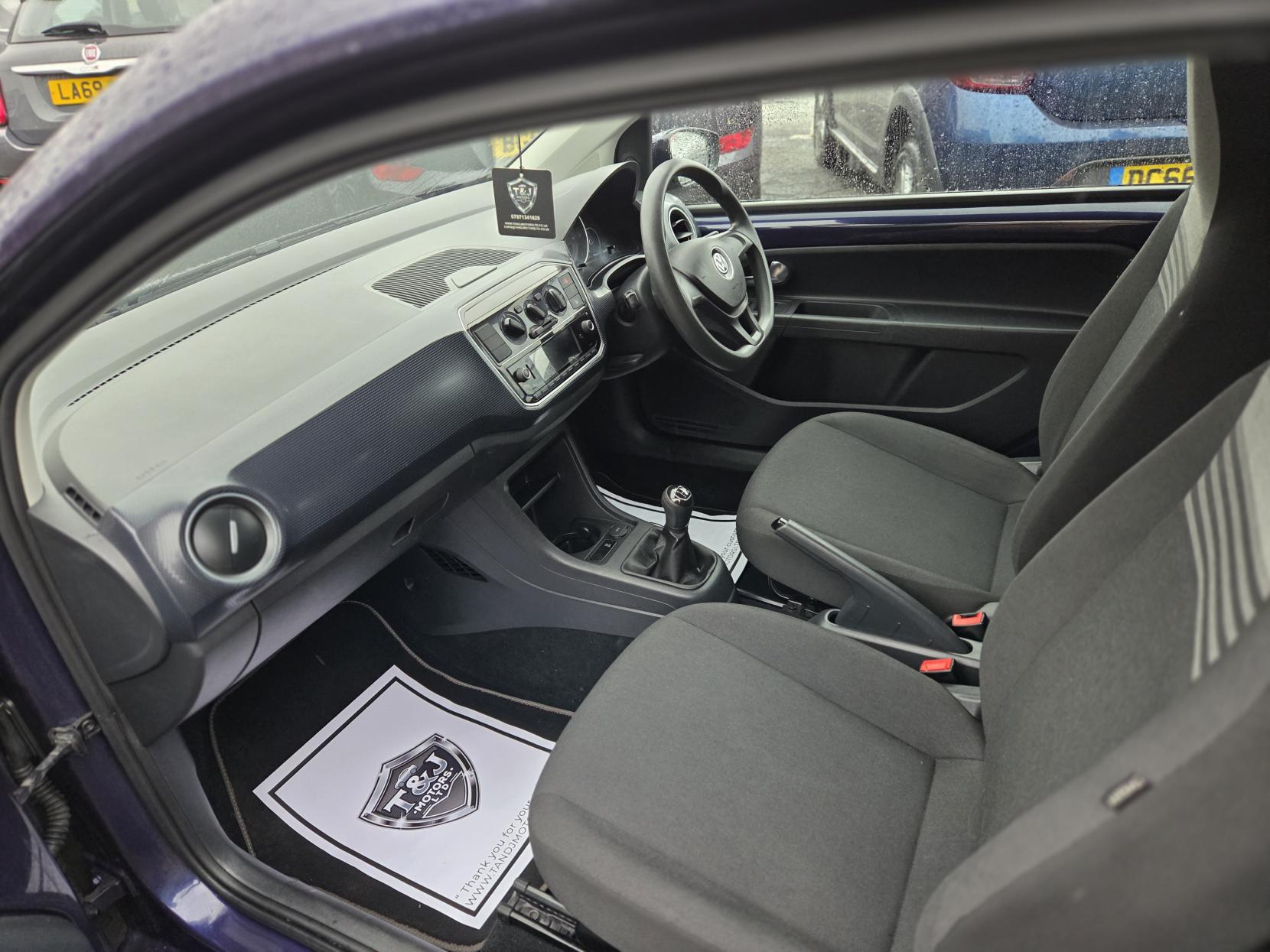 Volkswagen up! 1.0 Move up! Hatchback 3dr Petrol Manual Euro 6 (s/s) (60 ps)