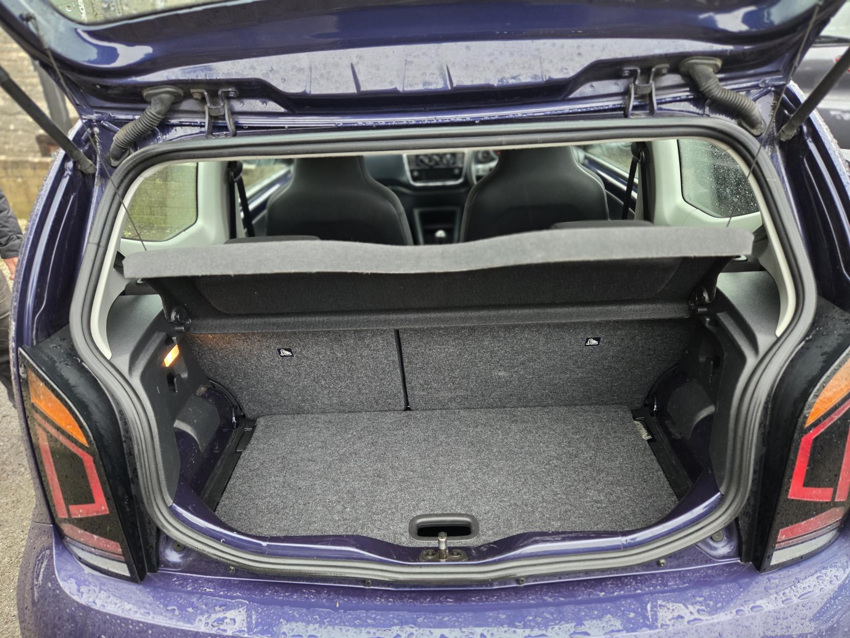 Volkswagen up! 1.0 Move up! Hatchback 3dr Petrol Manual Euro 6 (s/s) (60 ps)