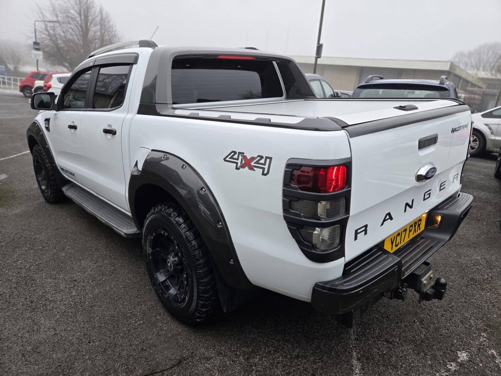 Ford Ranger 3.2 TDCi Wildtrak Pickup Double Cab 4dr Diesel Auto 4WD Euro 5 (200 ps)