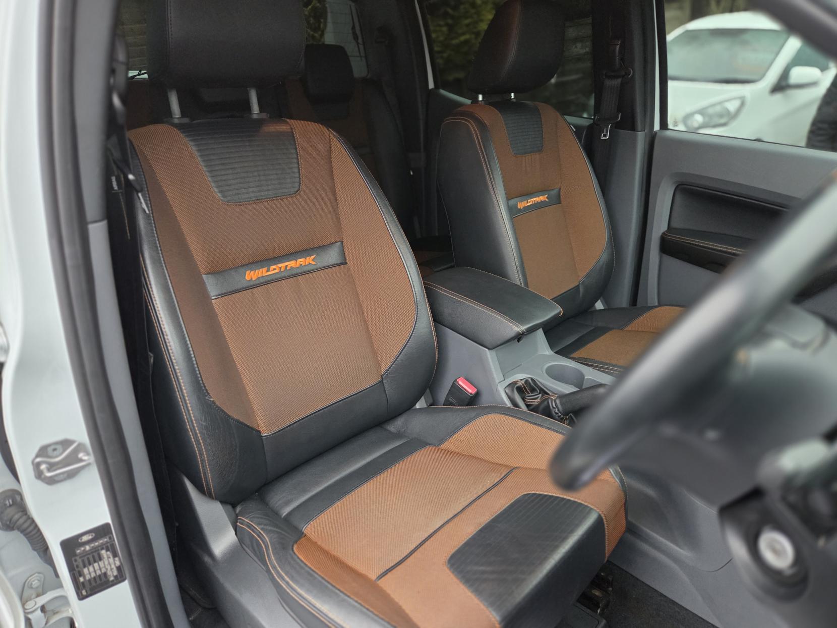 Ford Ranger 3.2 TDCi Wildtrak Pickup Double Cab 4dr Diesel Auto 4WD Euro 5 (200 ps)