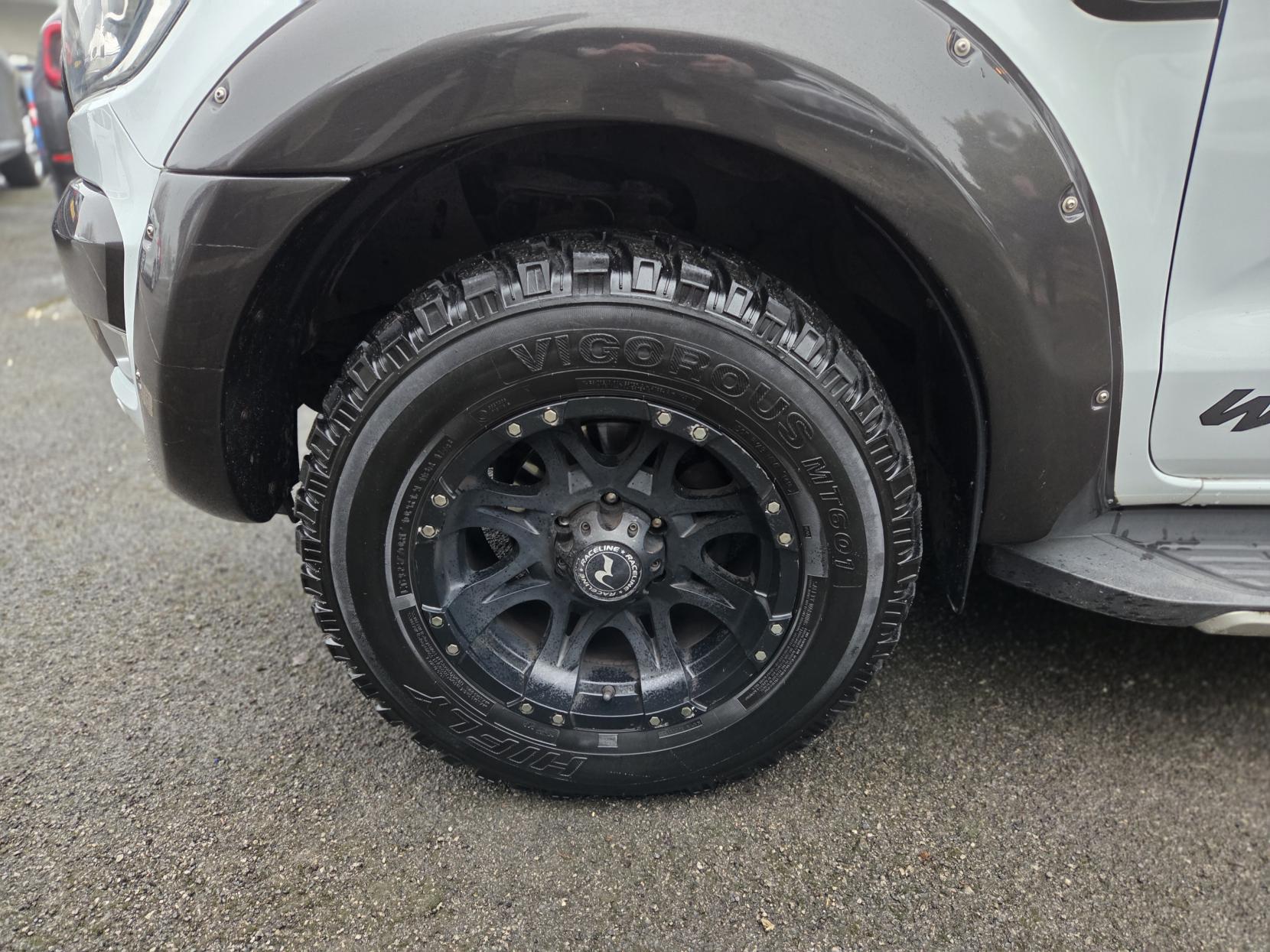 Ford Ranger 3.2 TDCi Wildtrak Pickup Double Cab 4dr Diesel Auto 4WD Euro 5 (200 ps)