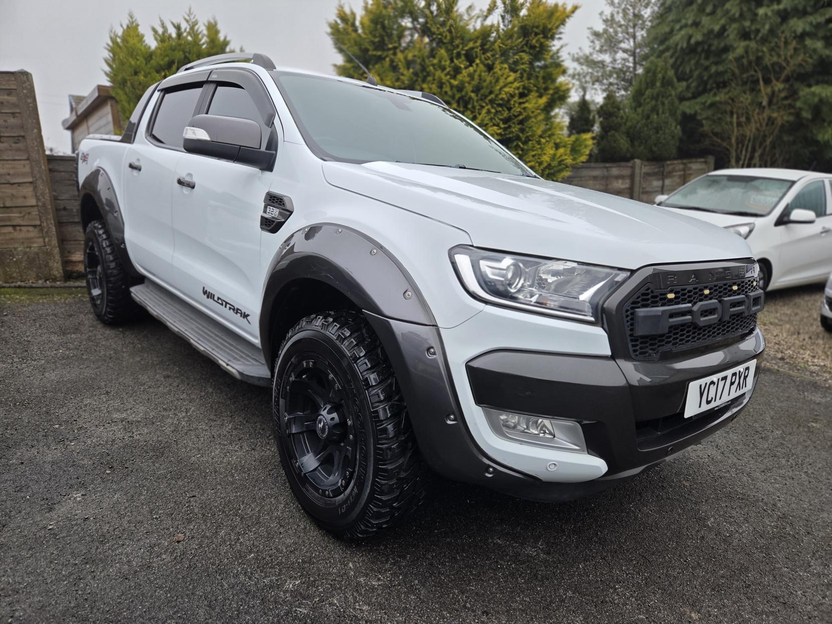 Ford Ranger 3.2 TDCi Wildtrak Pickup Double Cab 4dr Diesel Auto 4WD Euro 5 (200 ps)