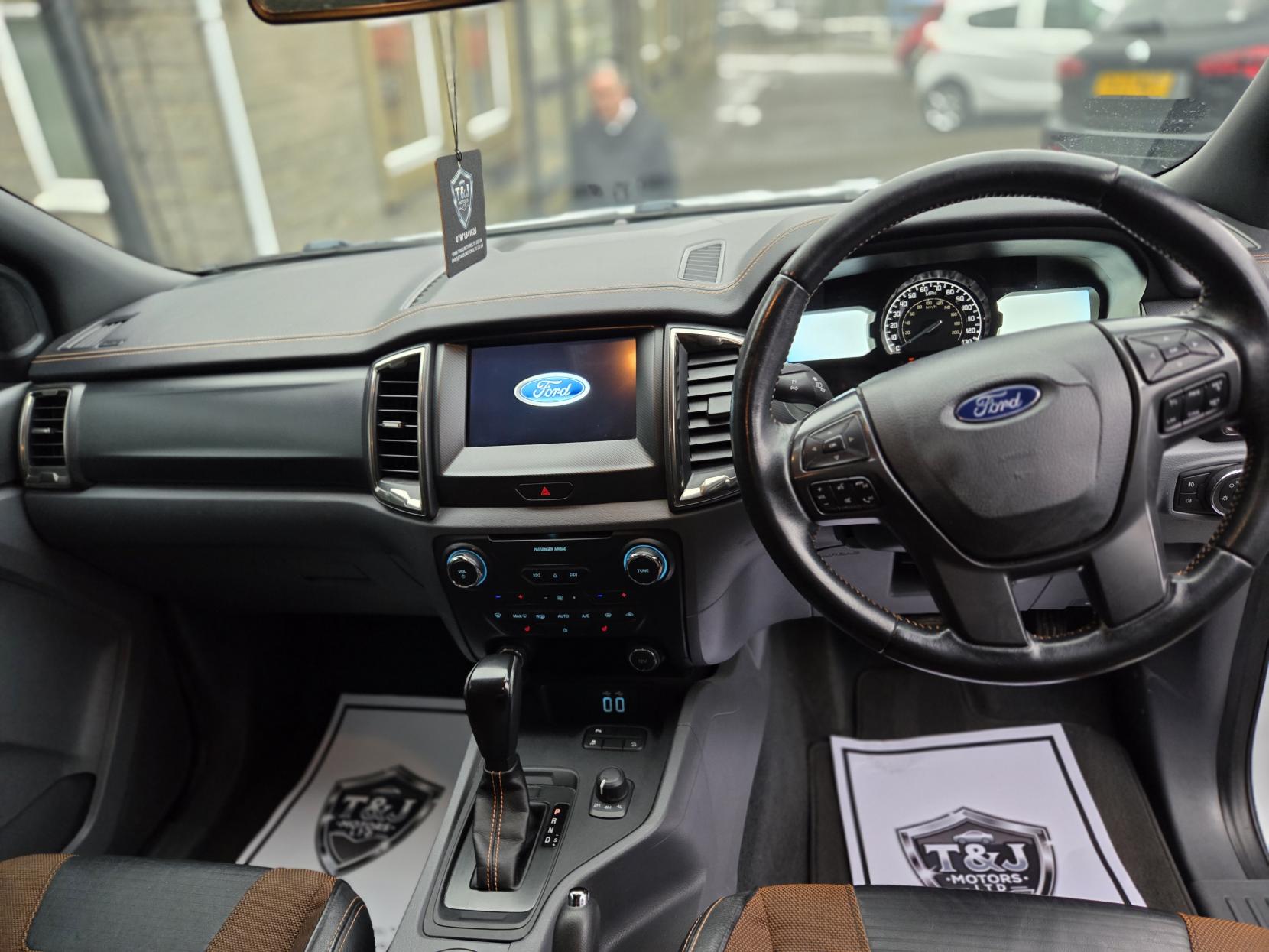 Ford Ranger 3.2 TDCi Wildtrak Pickup Double Cab 4dr Diesel Auto 4WD Euro 5 (200 ps)