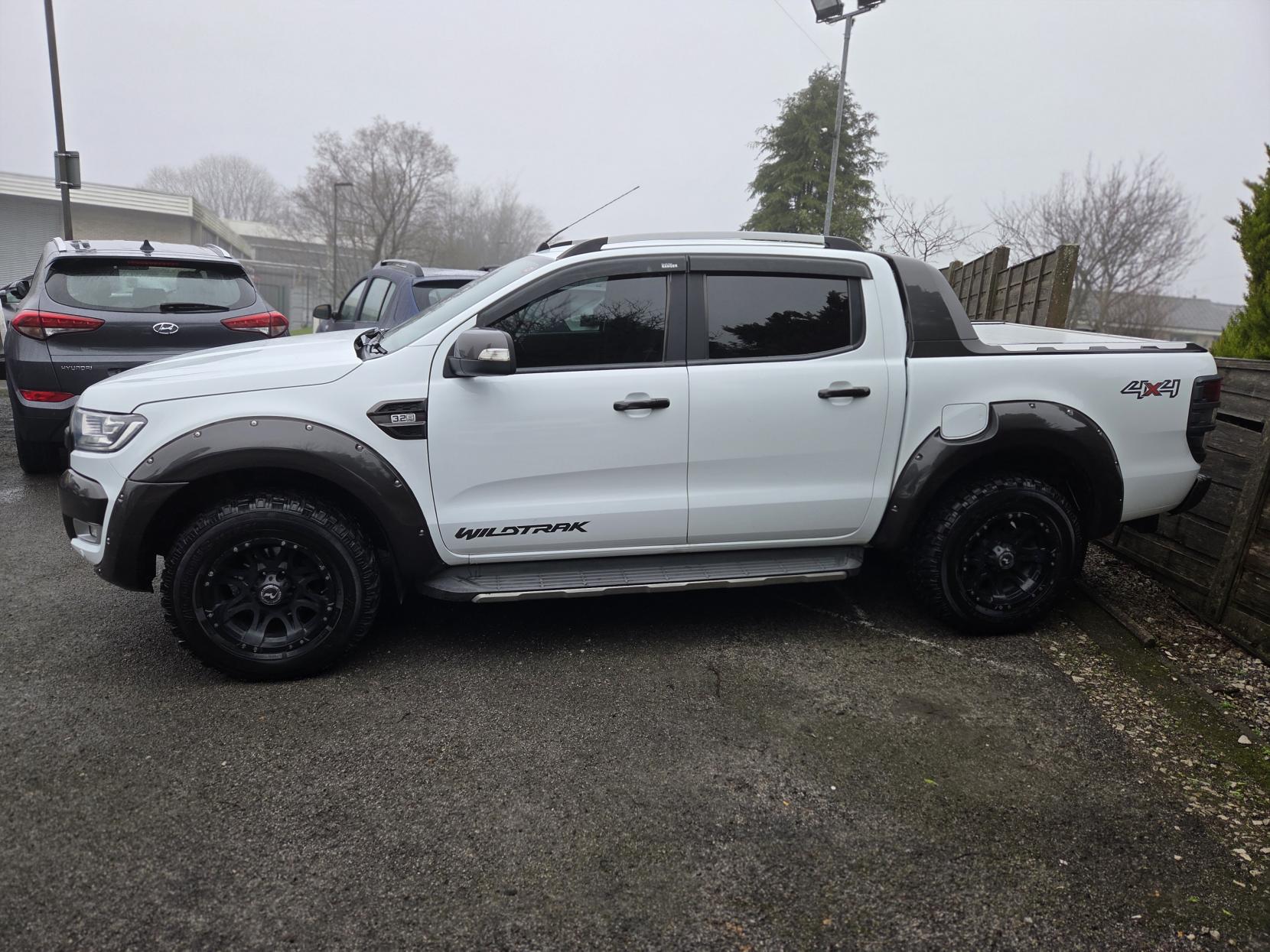 Ford Ranger 3.2 TDCi Wildtrak Pickup Double Cab 4dr Diesel Auto 4WD Euro 5 (200 ps)