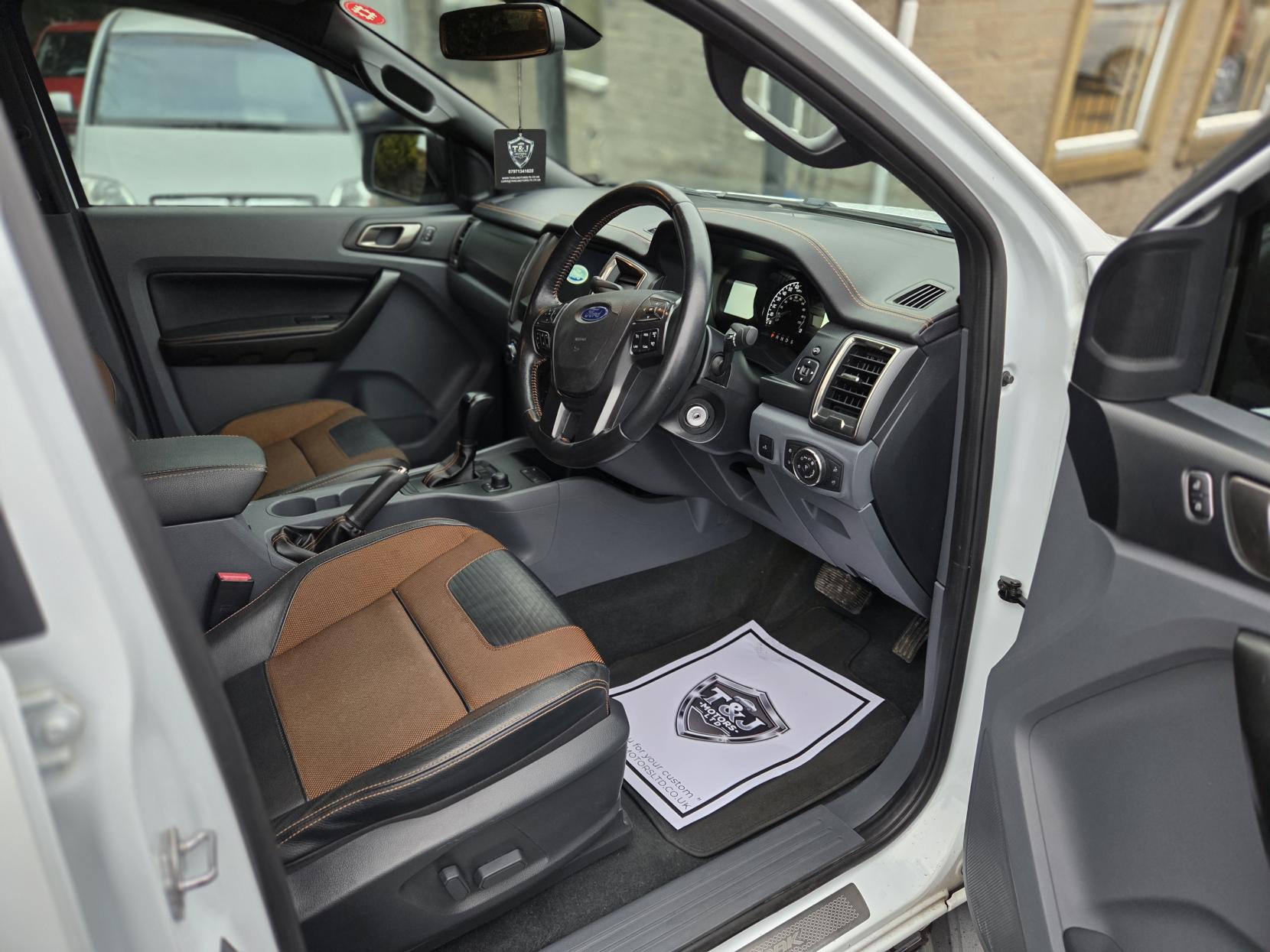 Ford Ranger 3.2 TDCi Wildtrak Pickup Double Cab 4dr Diesel Auto 4WD Euro 5 (200 ps)